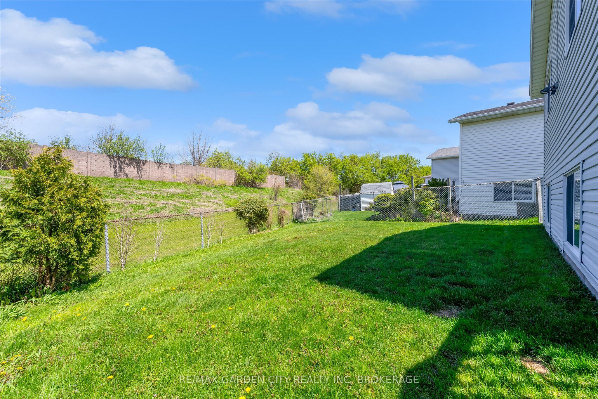 Listing 27085 Image