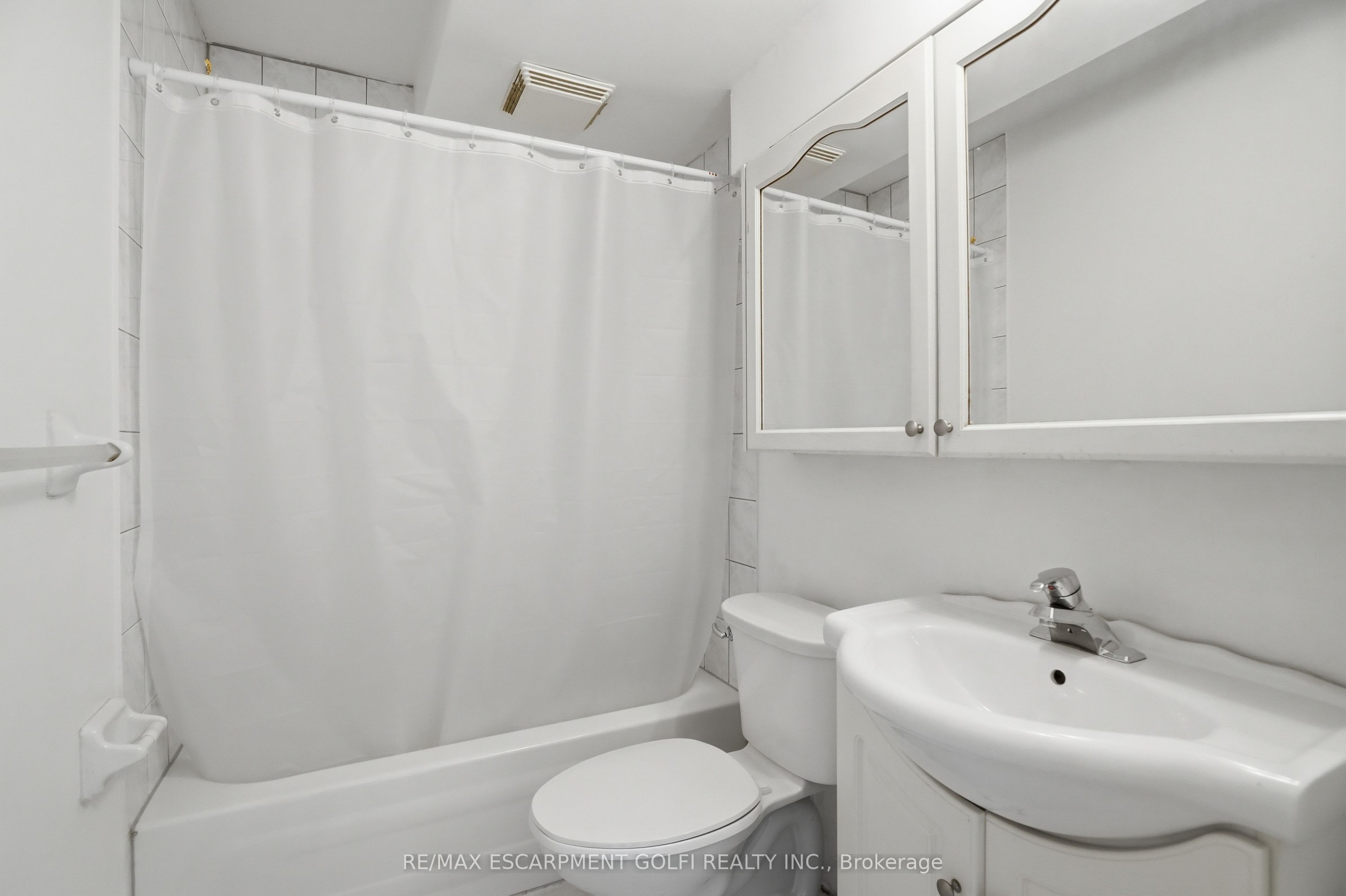 Listing 28315 Image