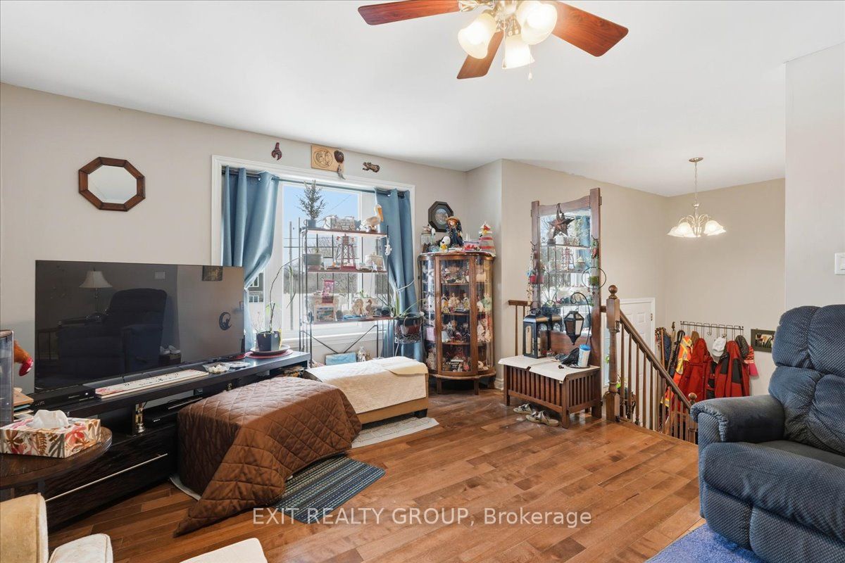 Listing 6244 Image