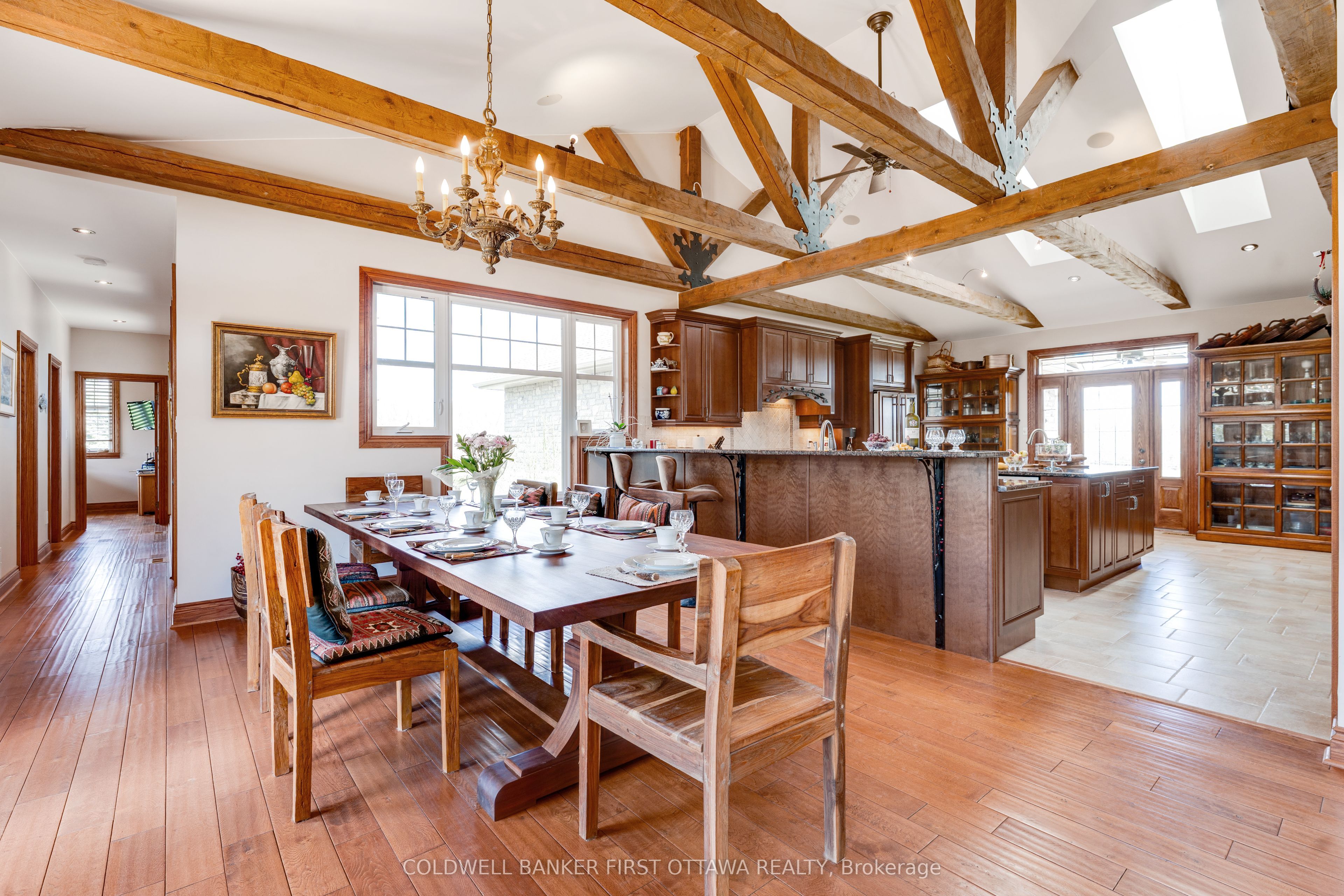 Listing 24105 Image