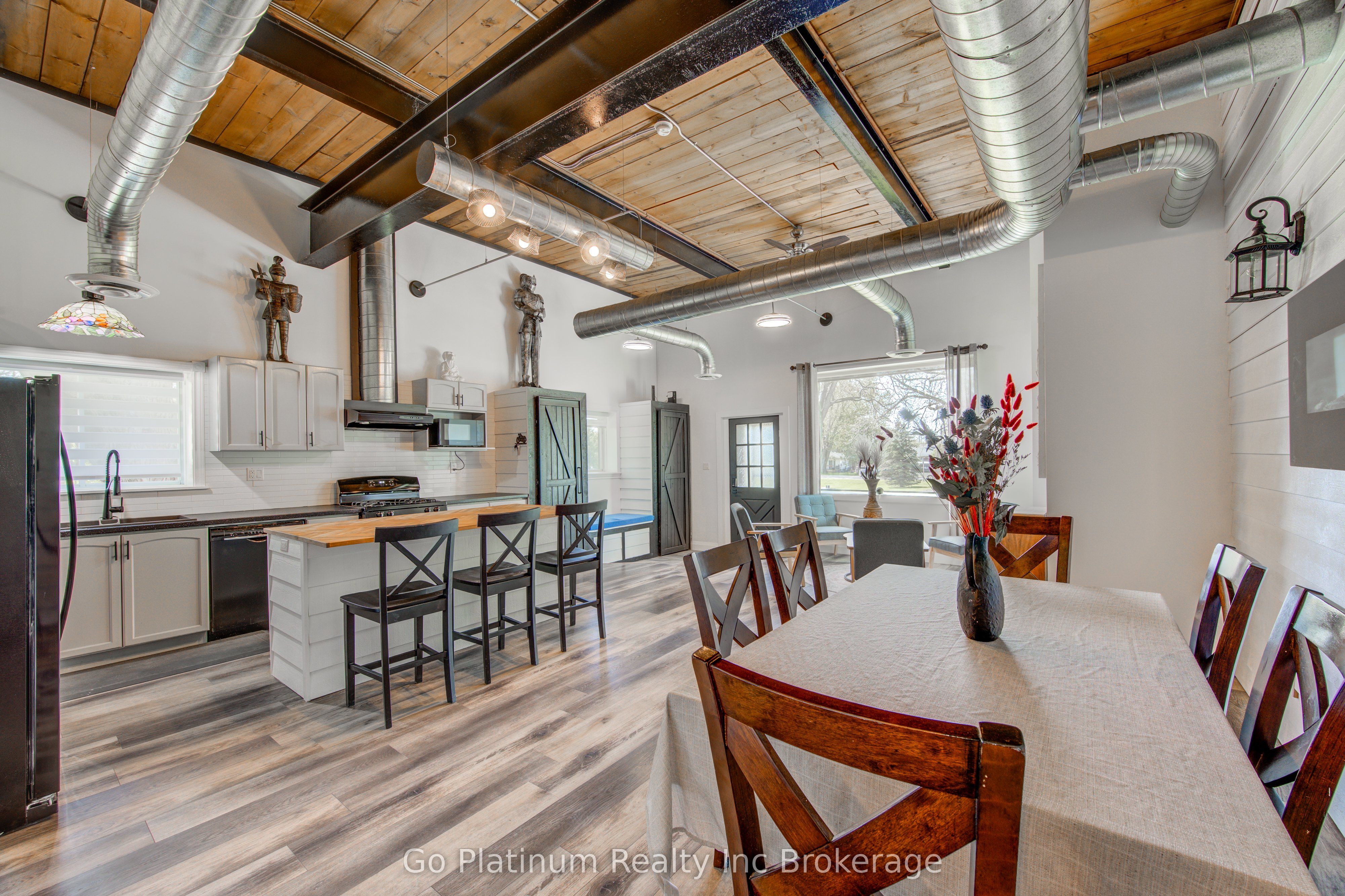 Listing 212 Image