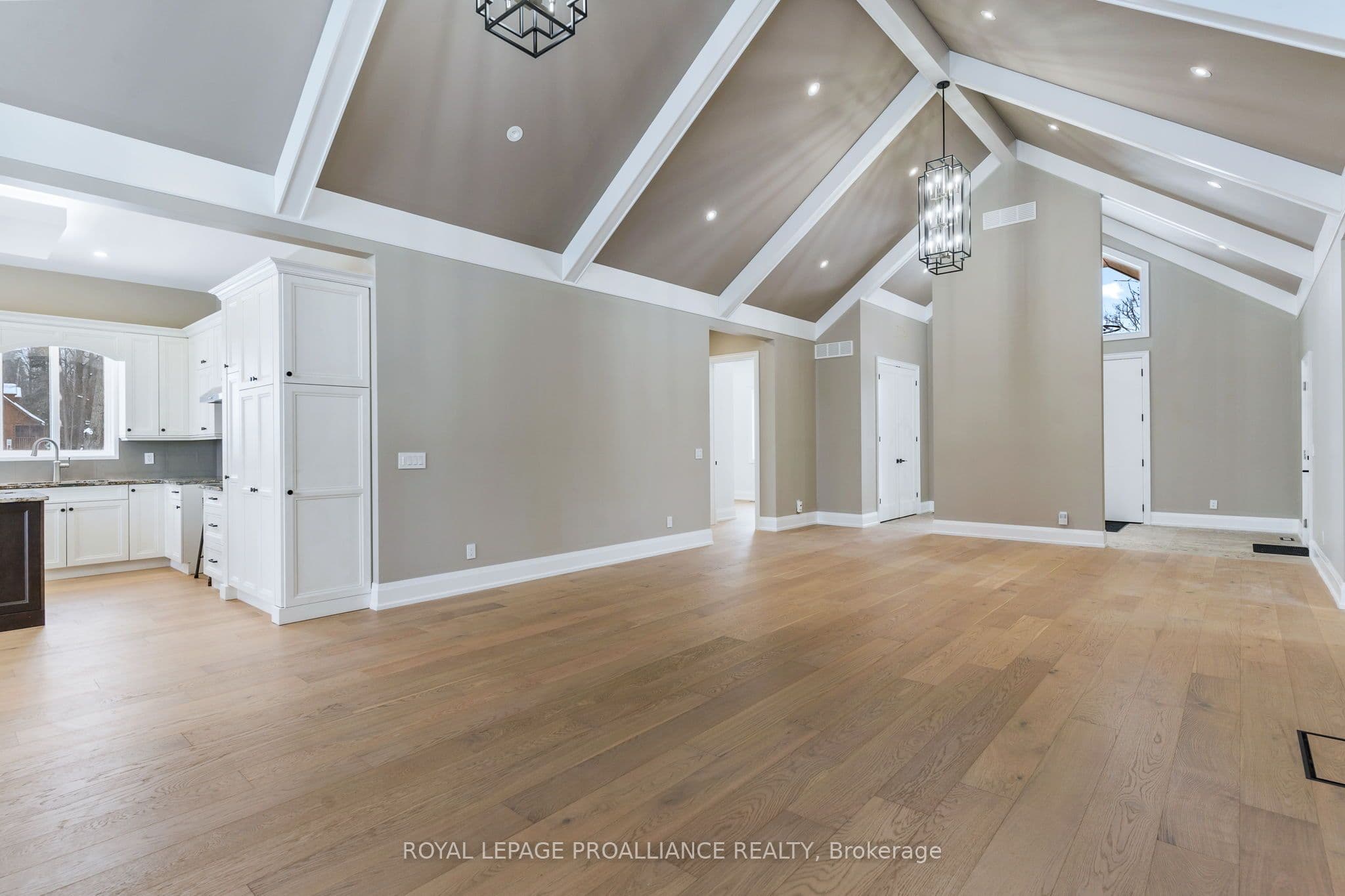 Listing 16205 Image