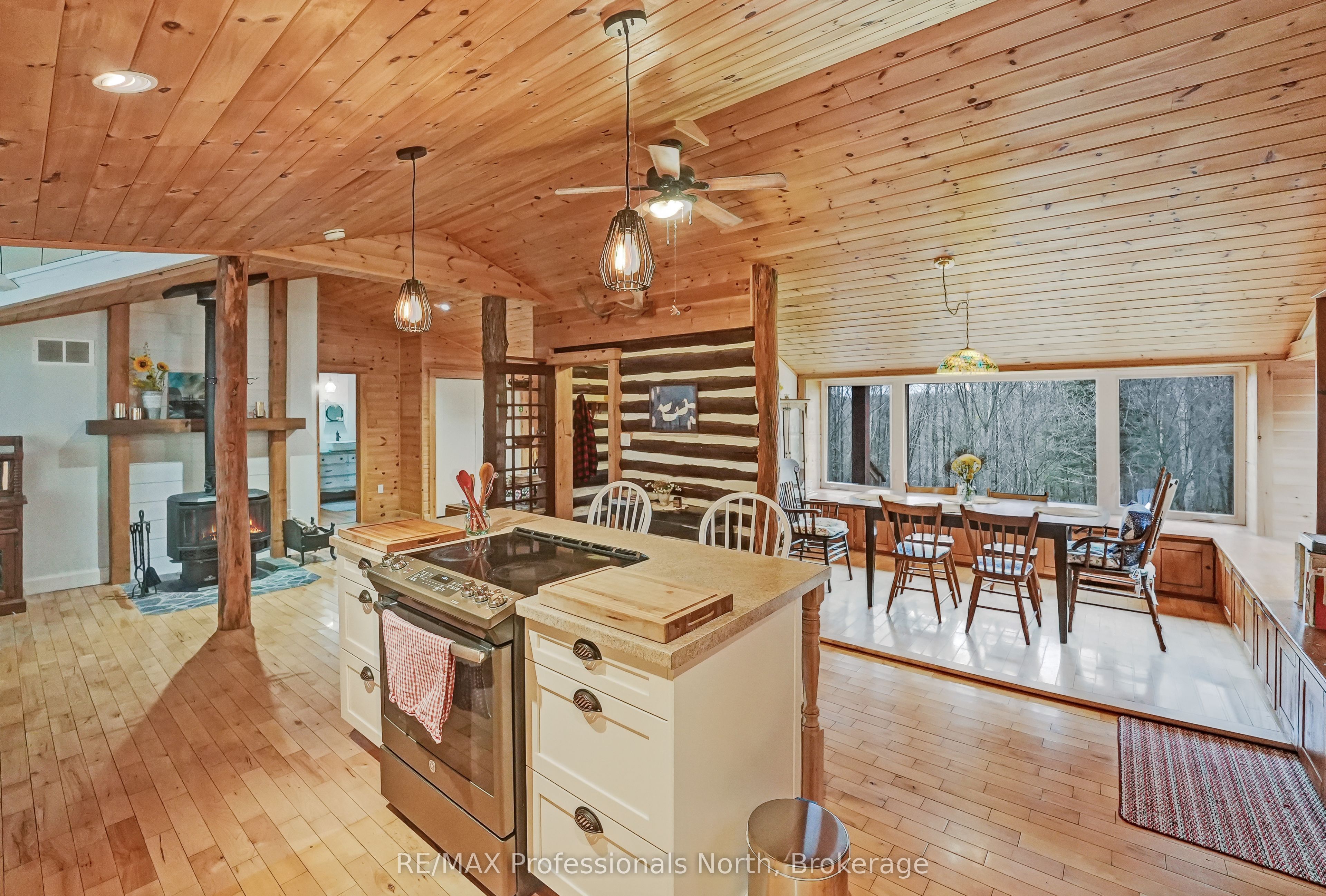 Listing 13584 Image