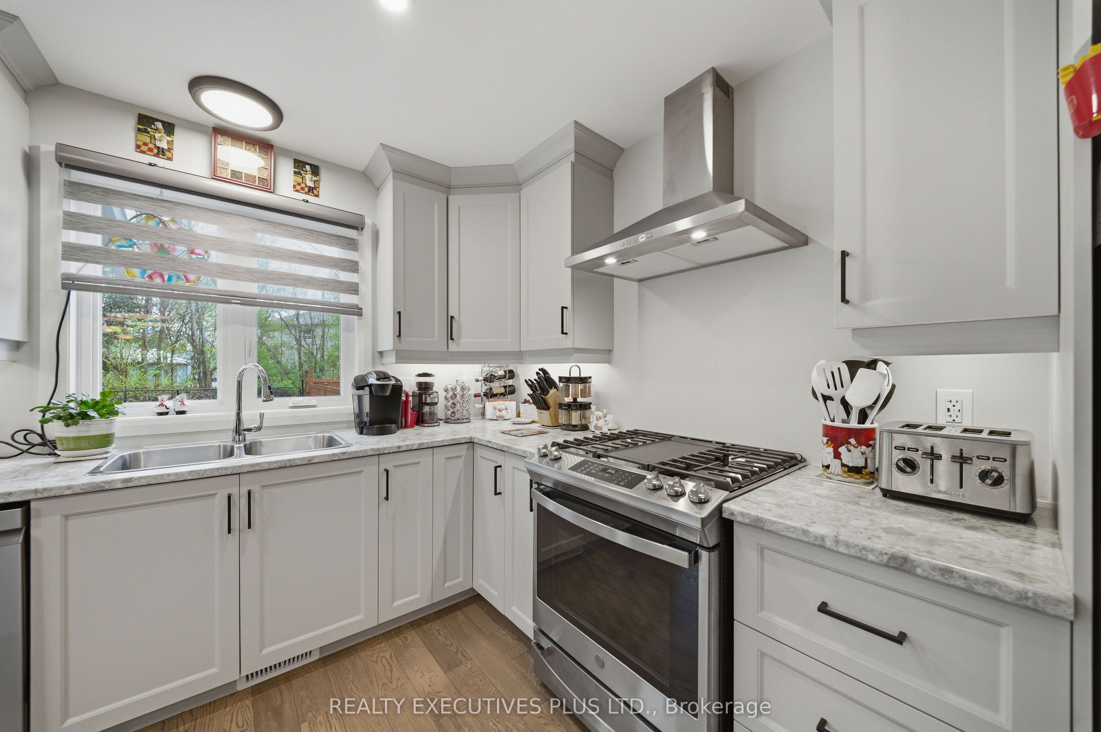 Listing 12297 Image