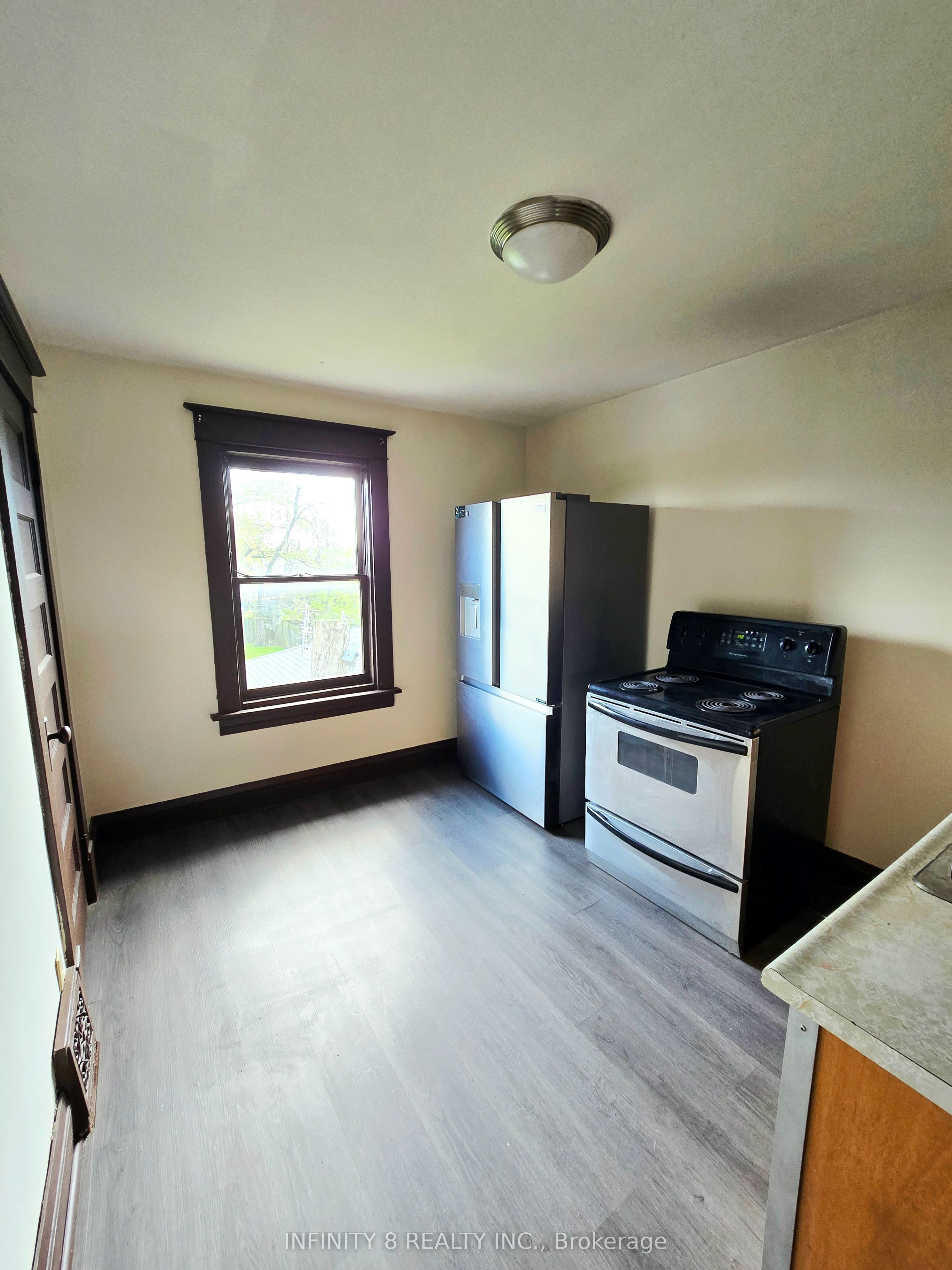Listing 5612 Image