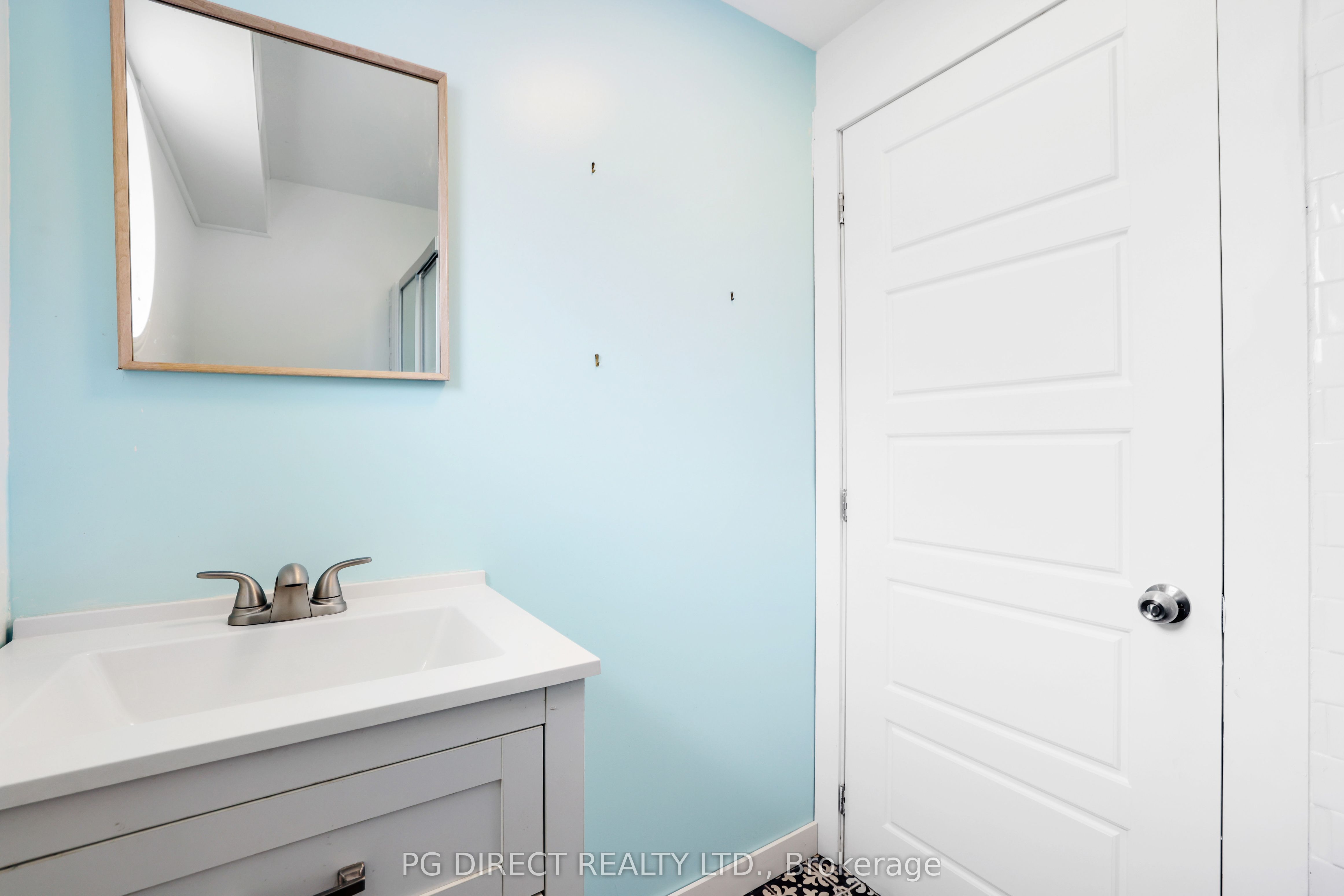 Listing 9222 Image
