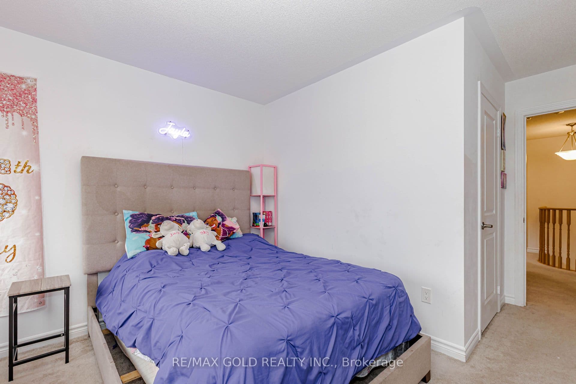 Listing 7710 Image