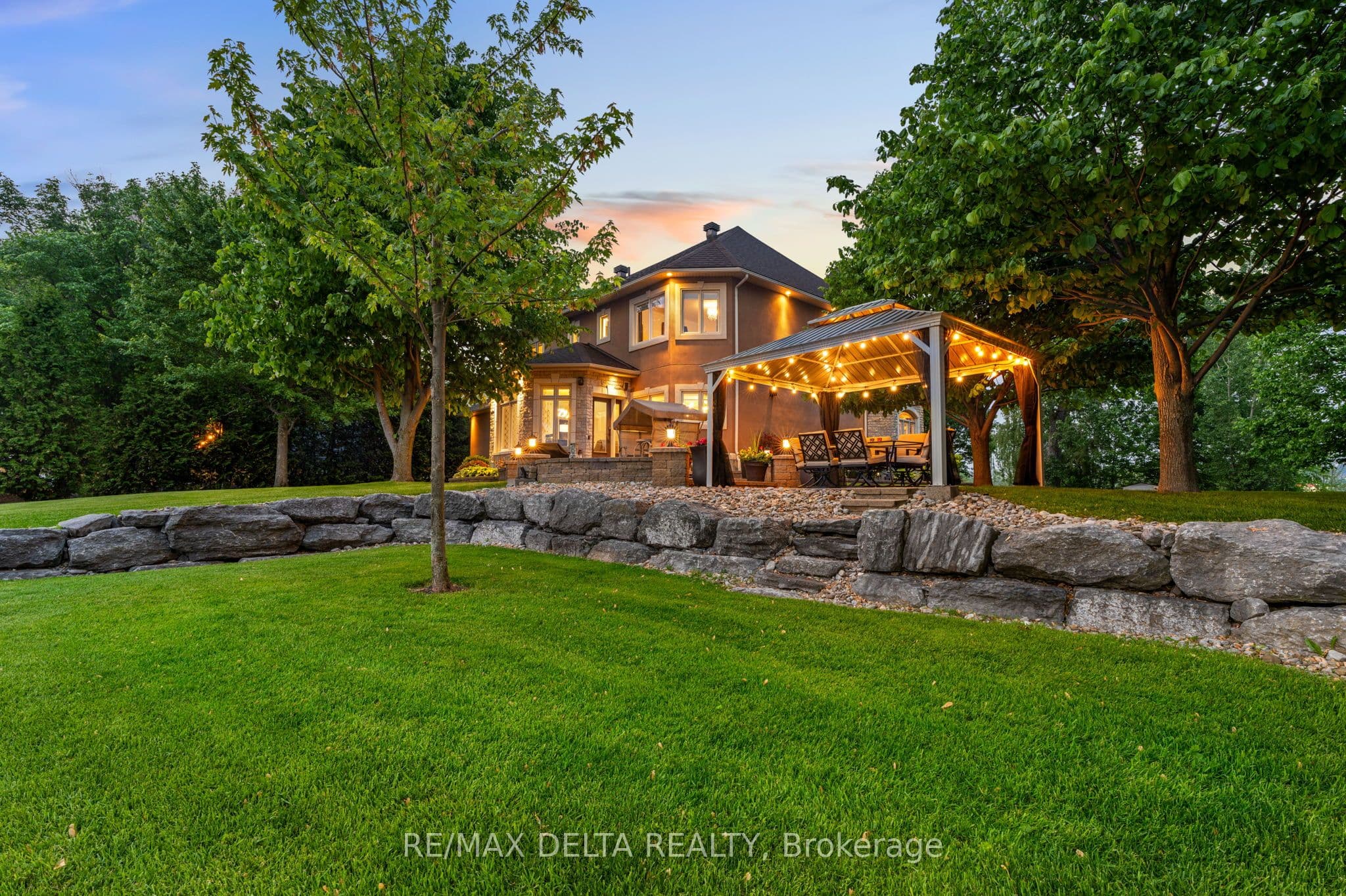 Listing 7112 Image