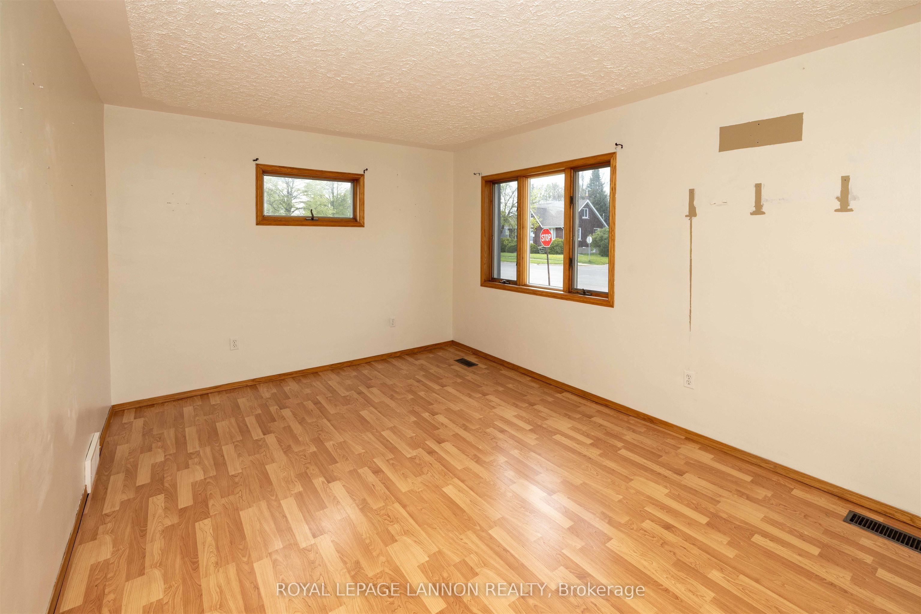 Listing 103688 Image