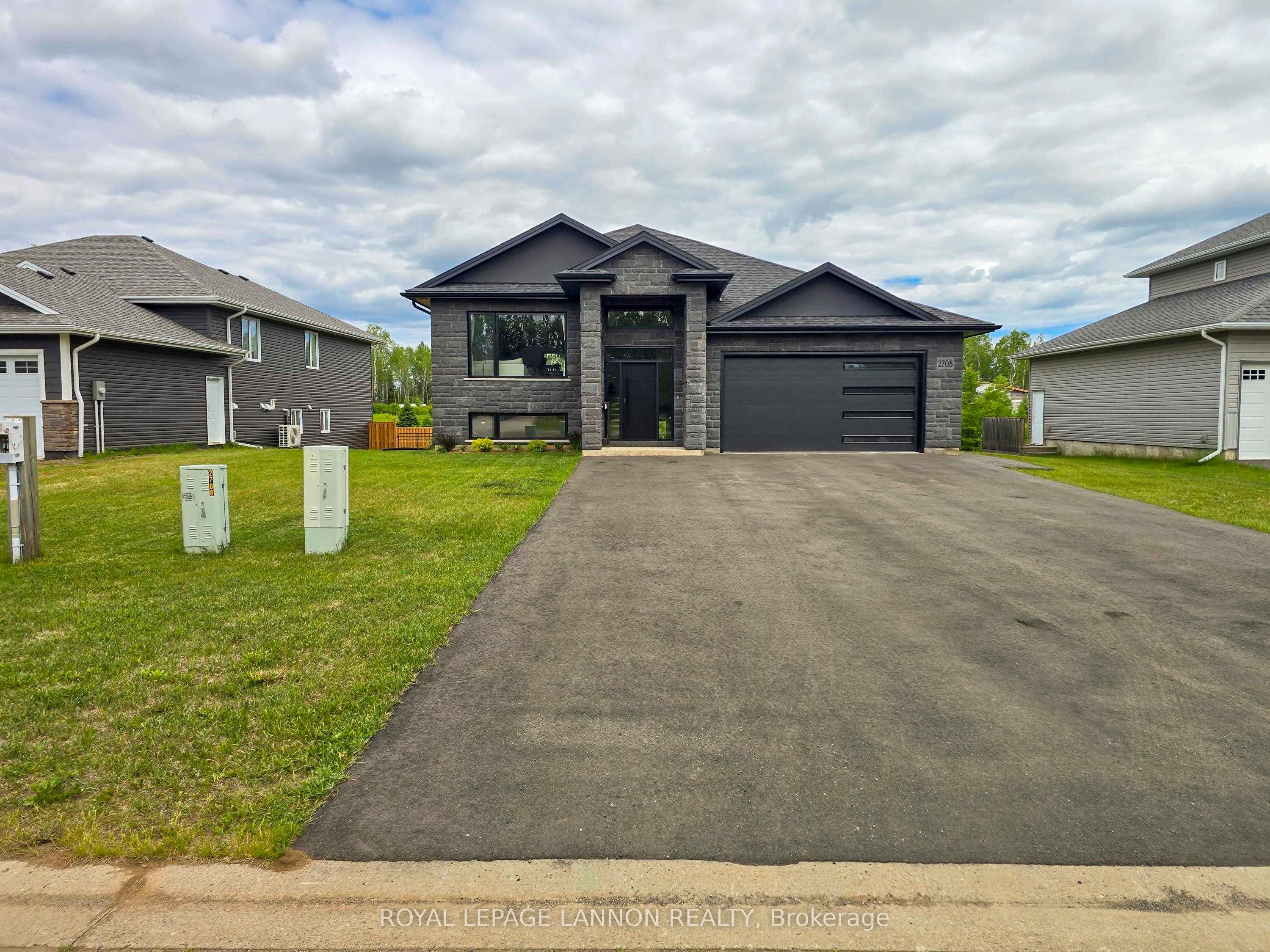 Listing 140149 Image