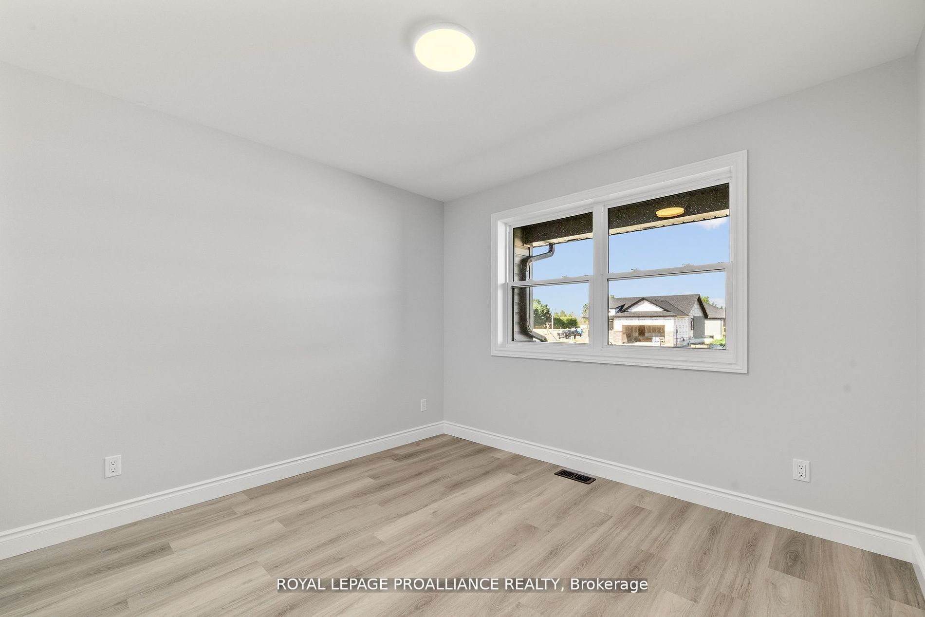 Listing 74704 Image