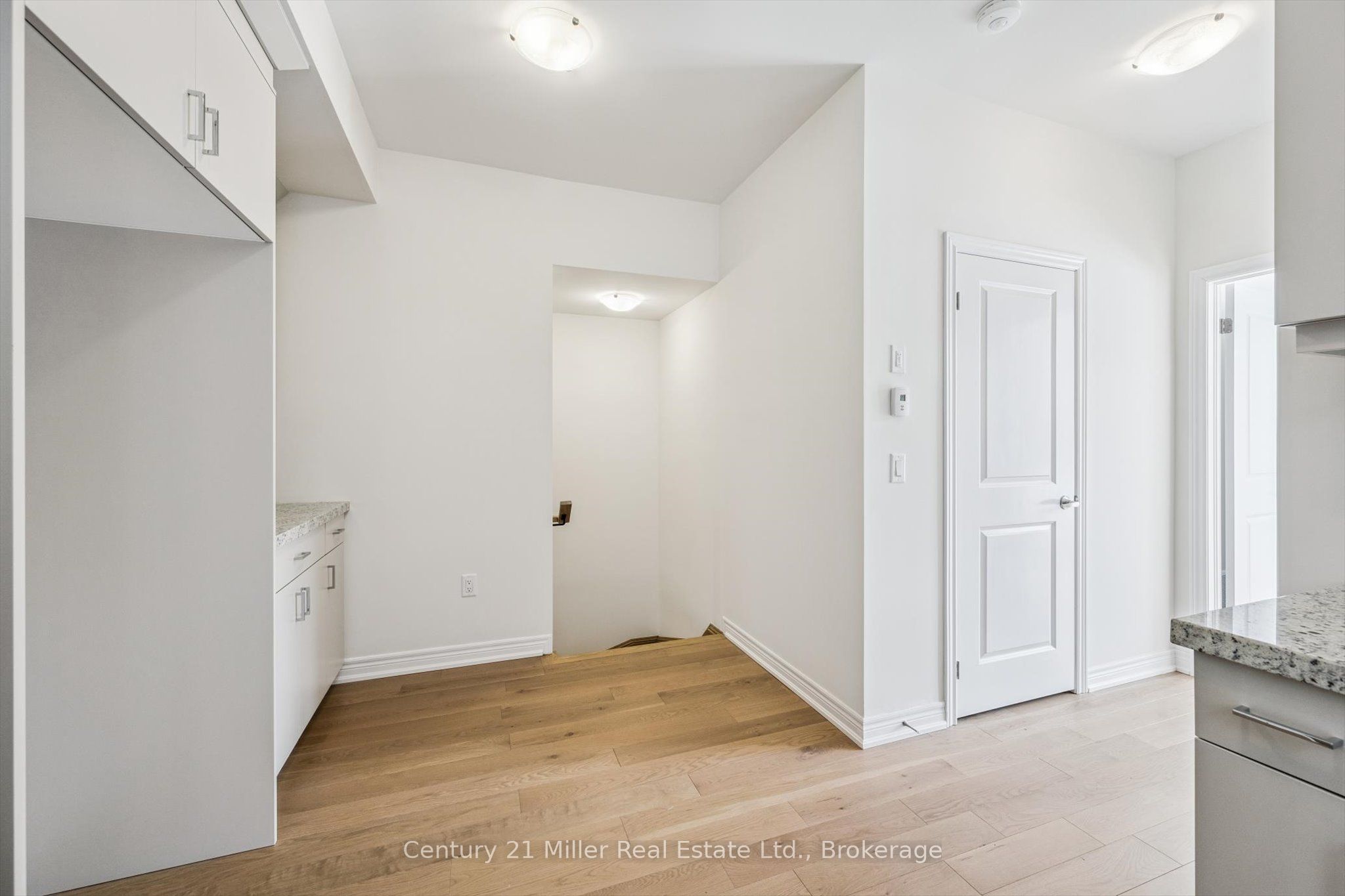 Listing 74128 Image