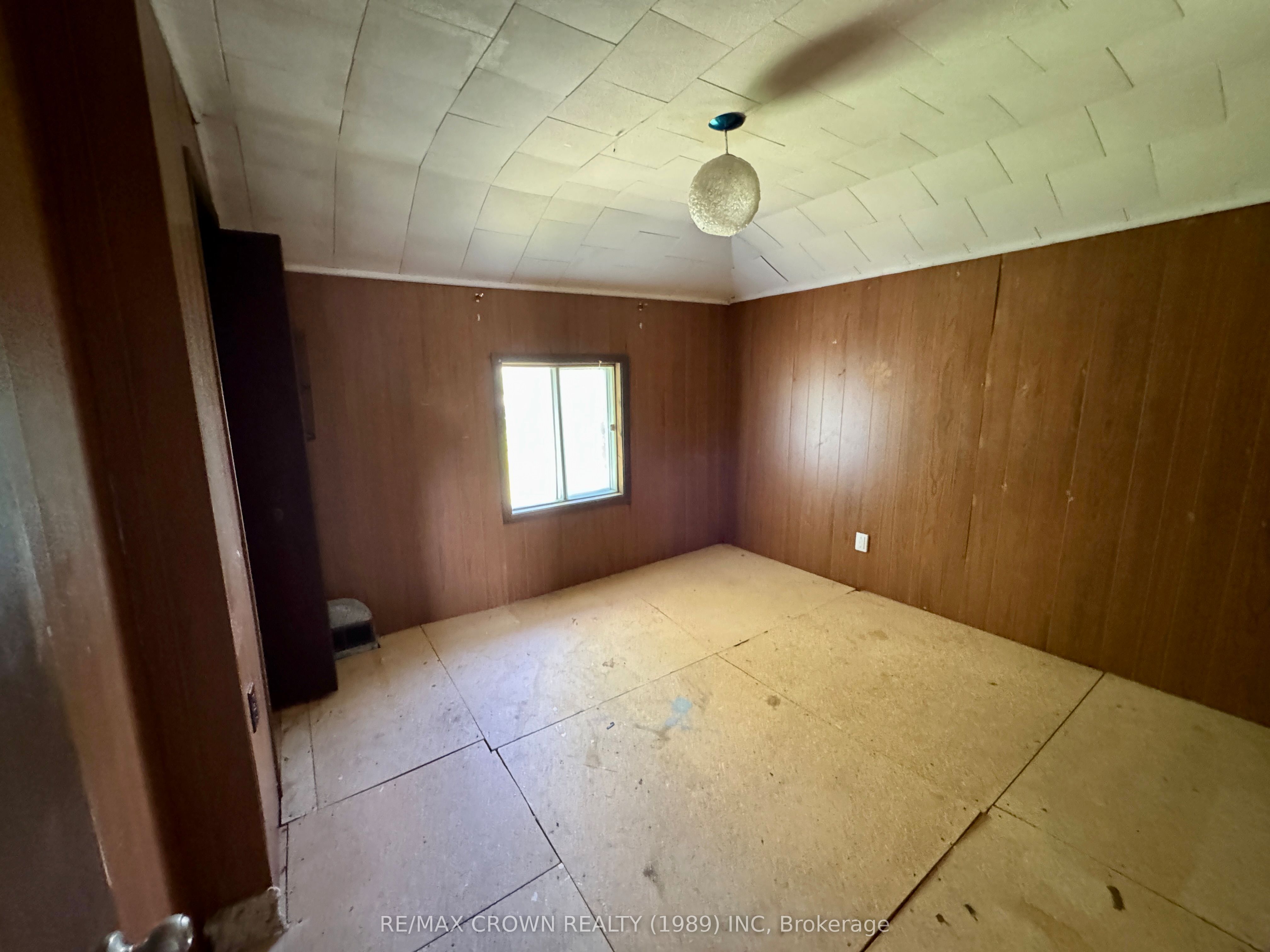 Listing 74020 Image