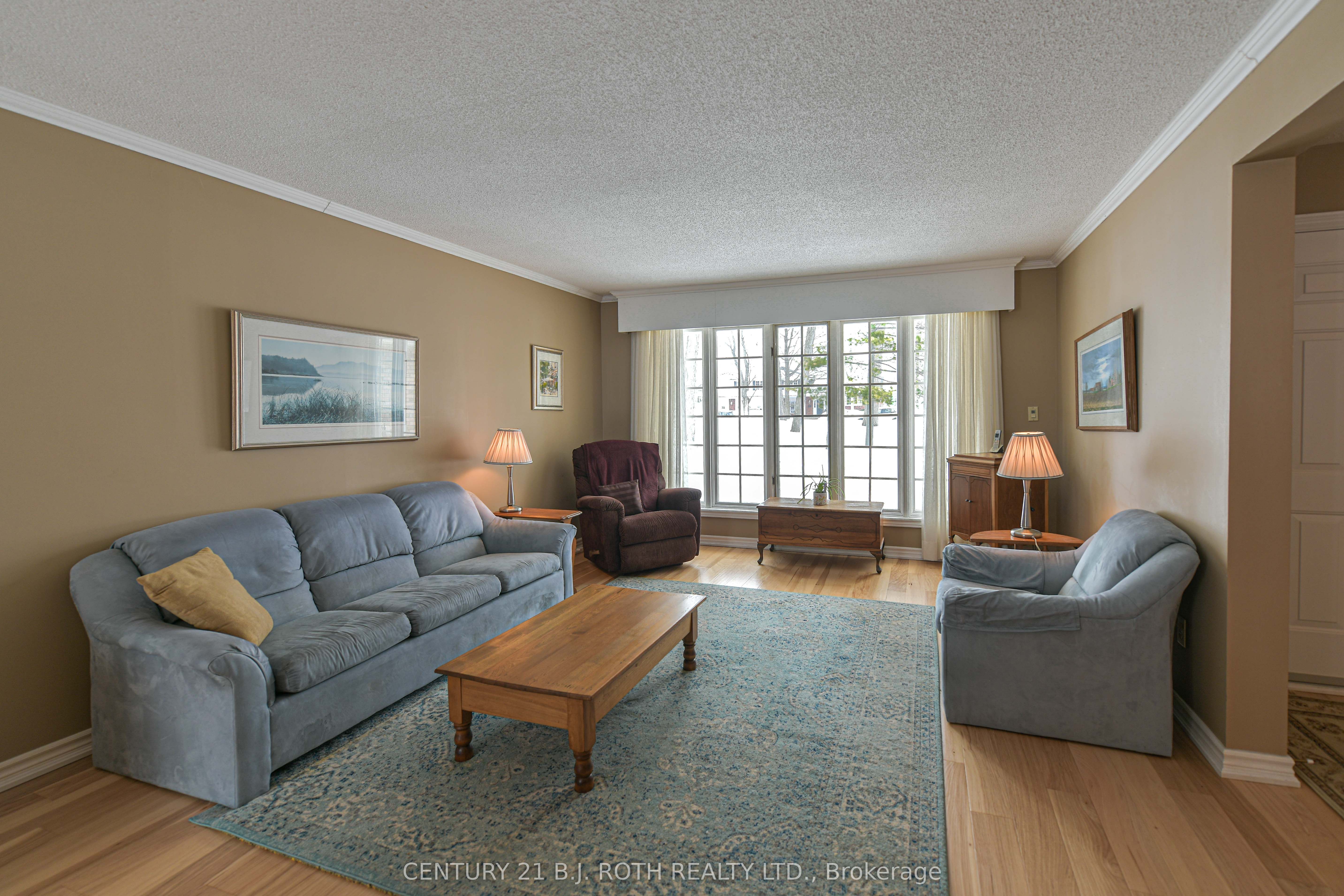 Listing 104002 Image