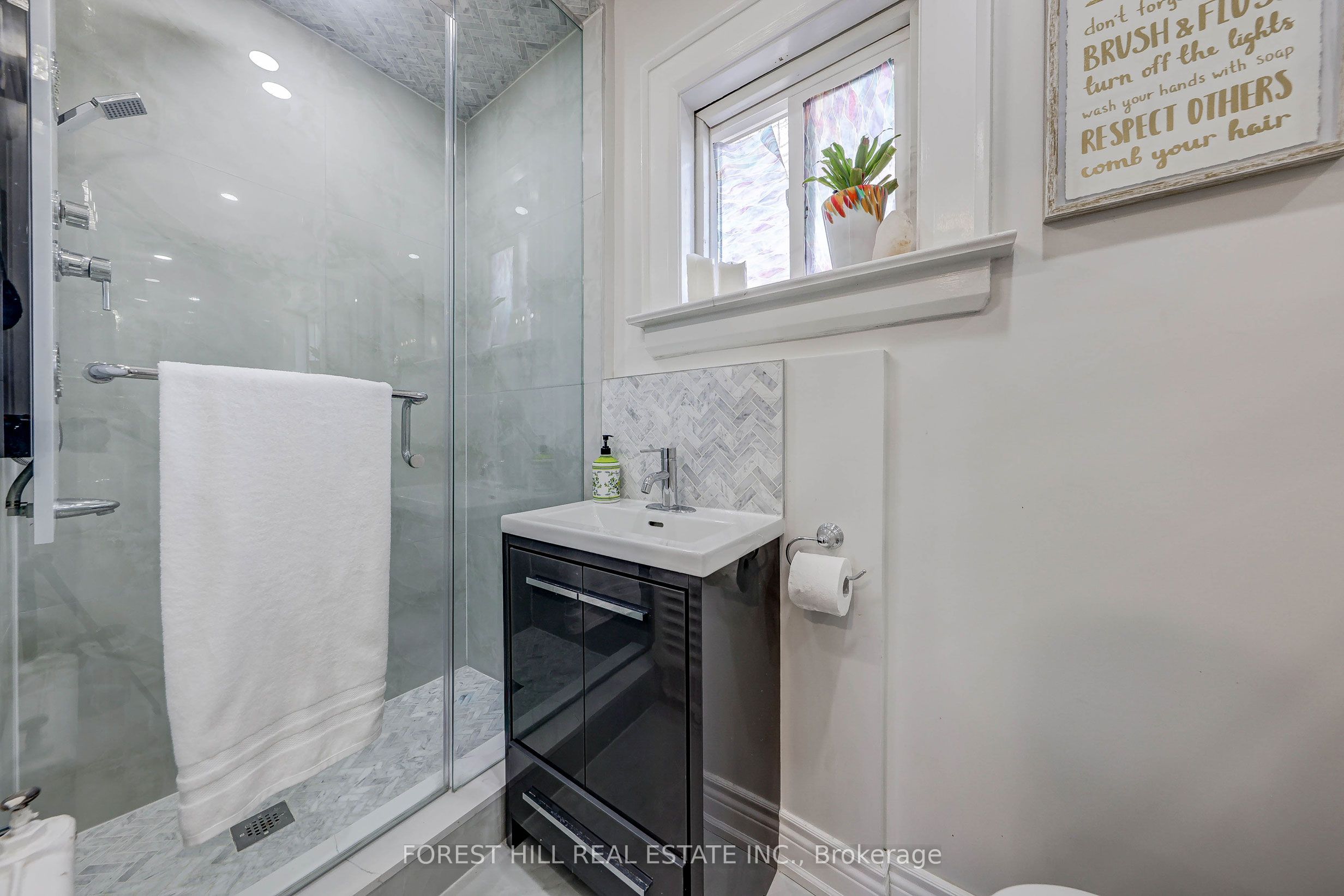 Listing 81463 Image