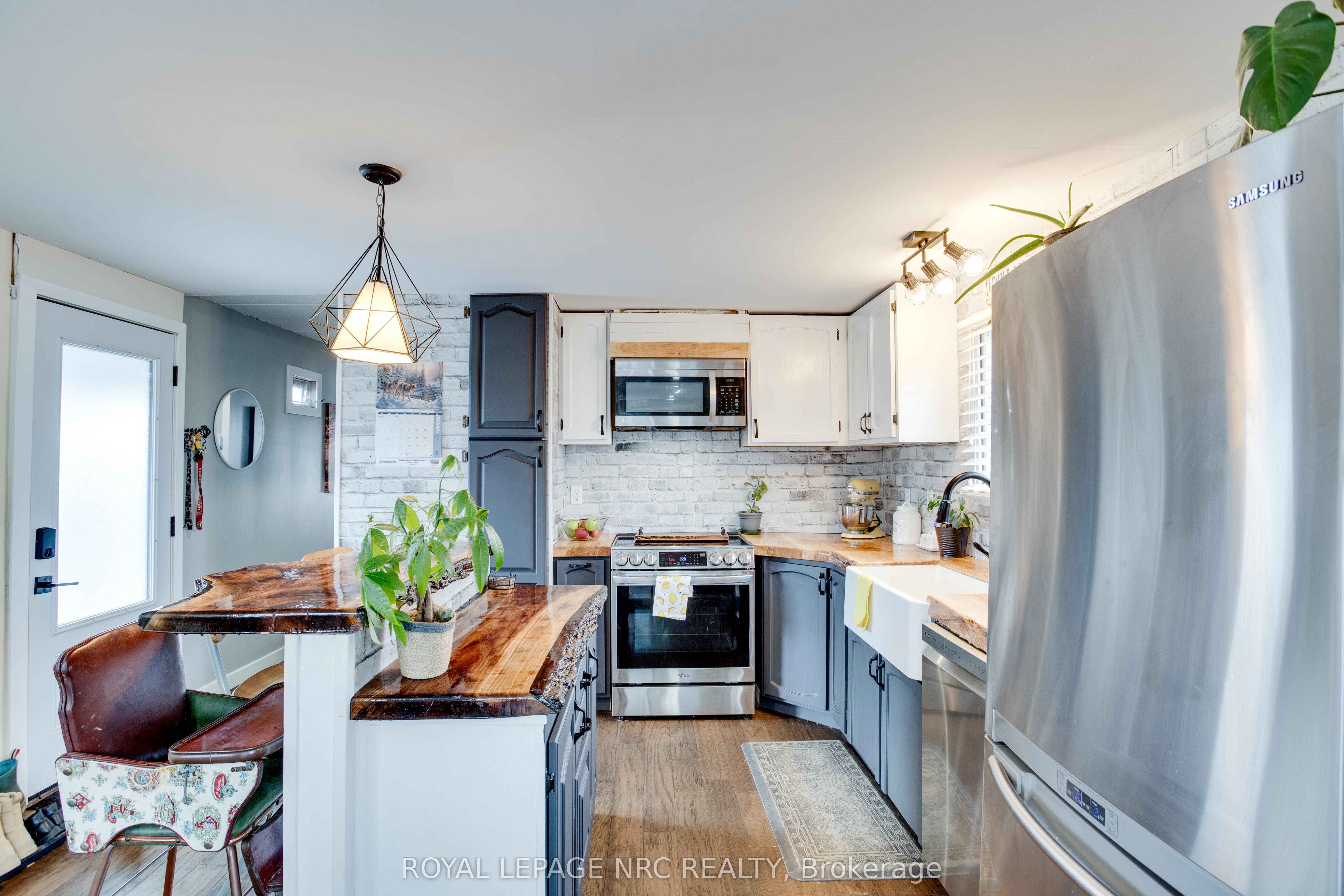 Listing 150116 Image