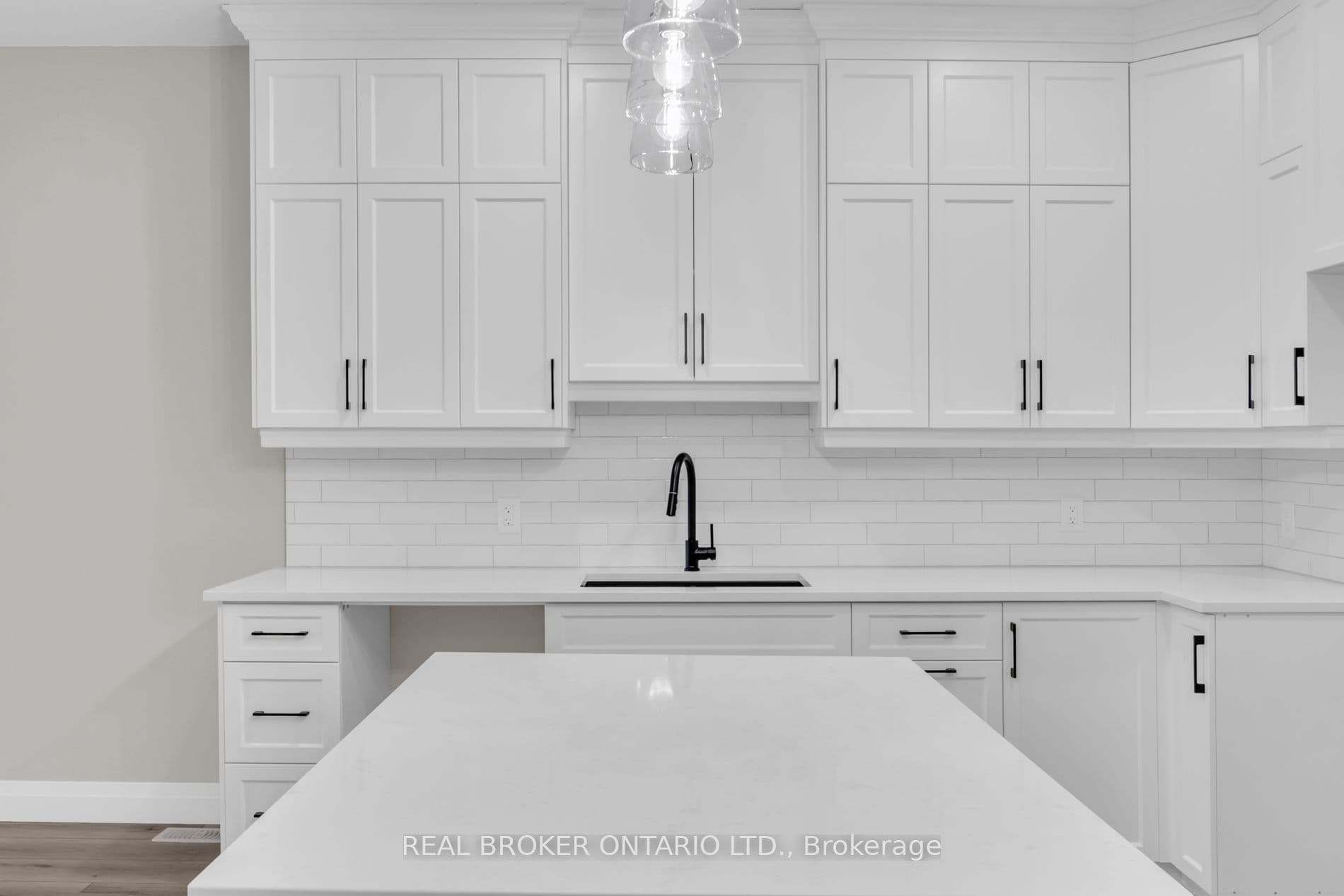 Listing 53179 Image