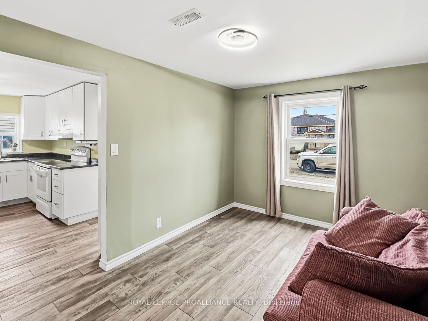 Listing 33091 Image