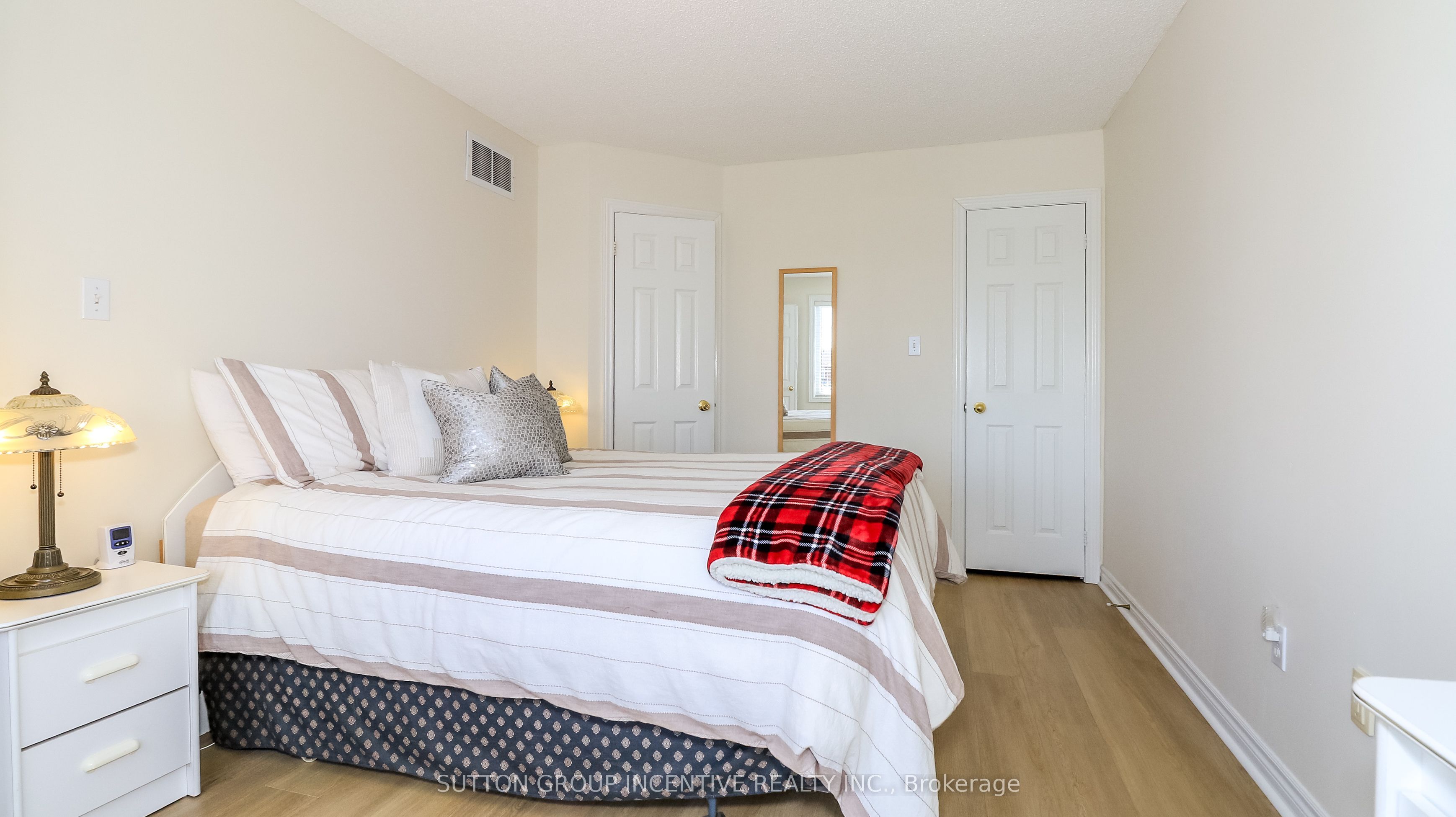 Listing 53610 Image
