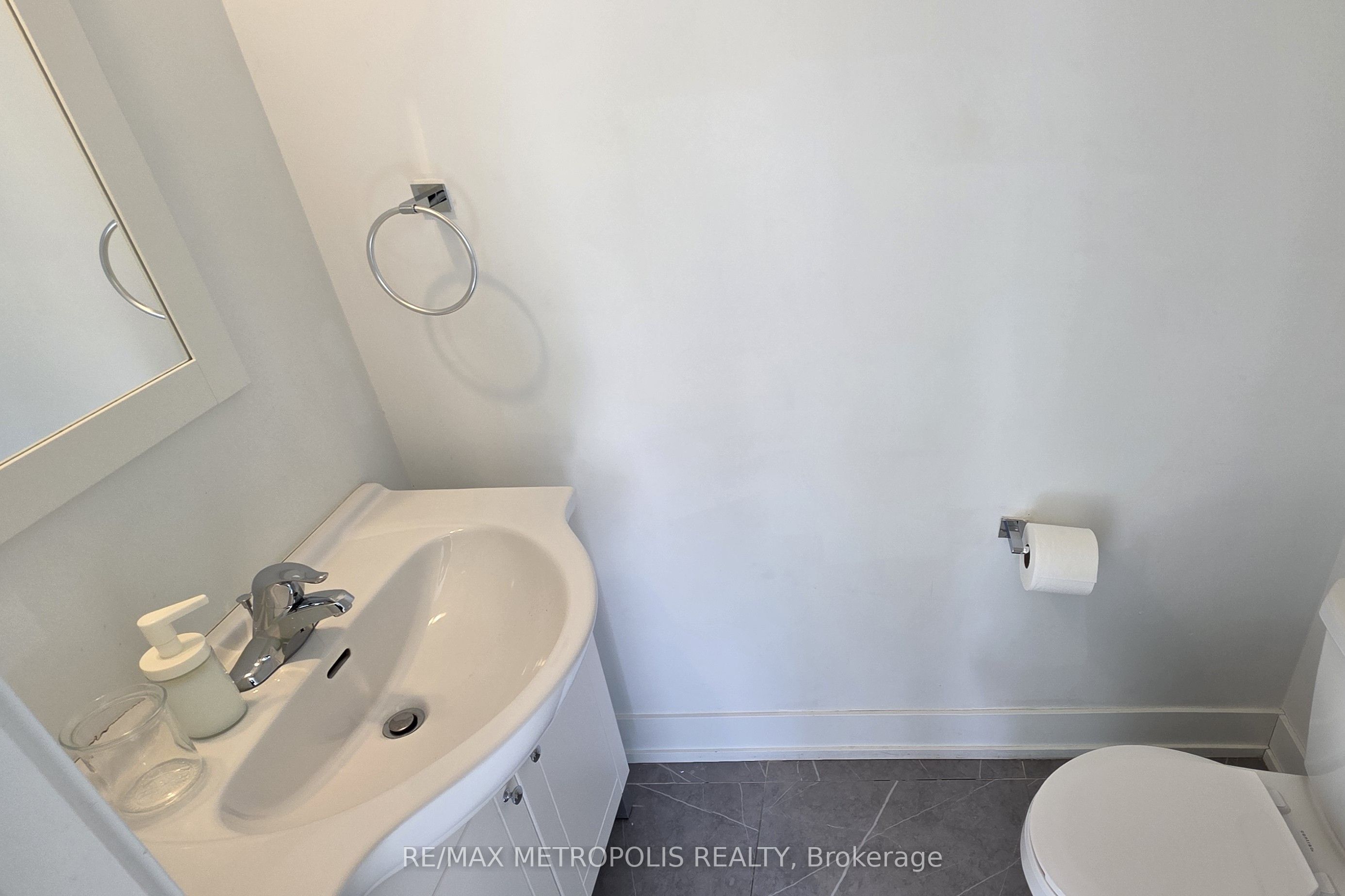 Listing 42125 Image