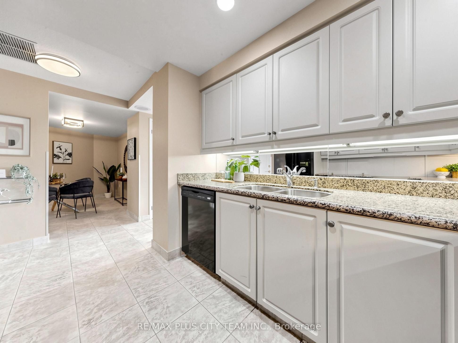 Listing 272812 Image