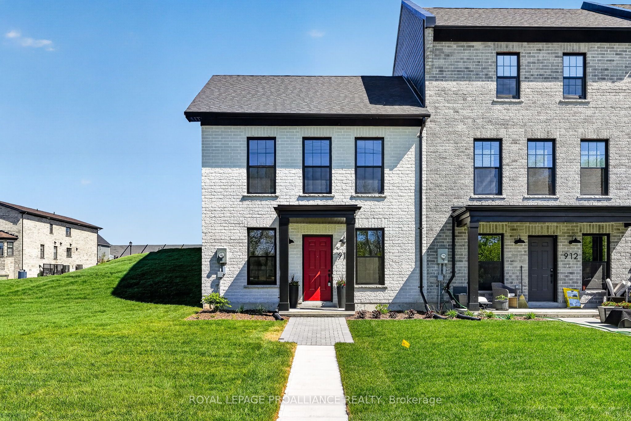 Listing 42998 Image