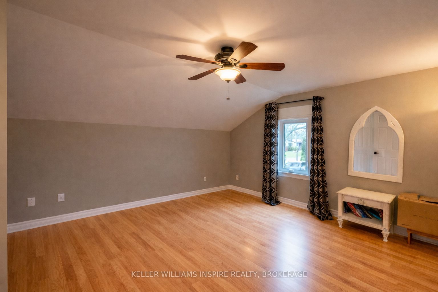 Listing 200127 Image
