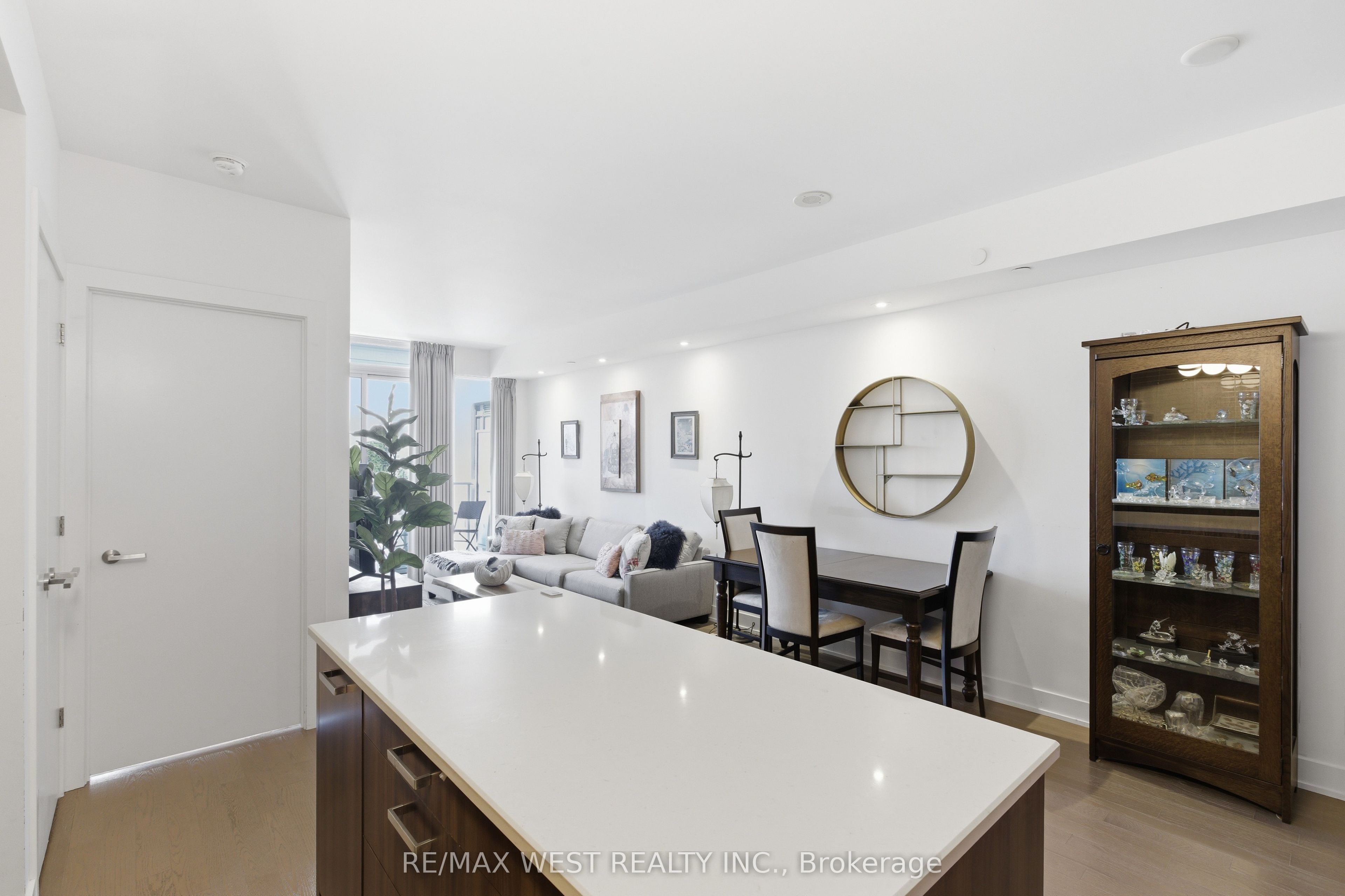 Listing 38009 Image