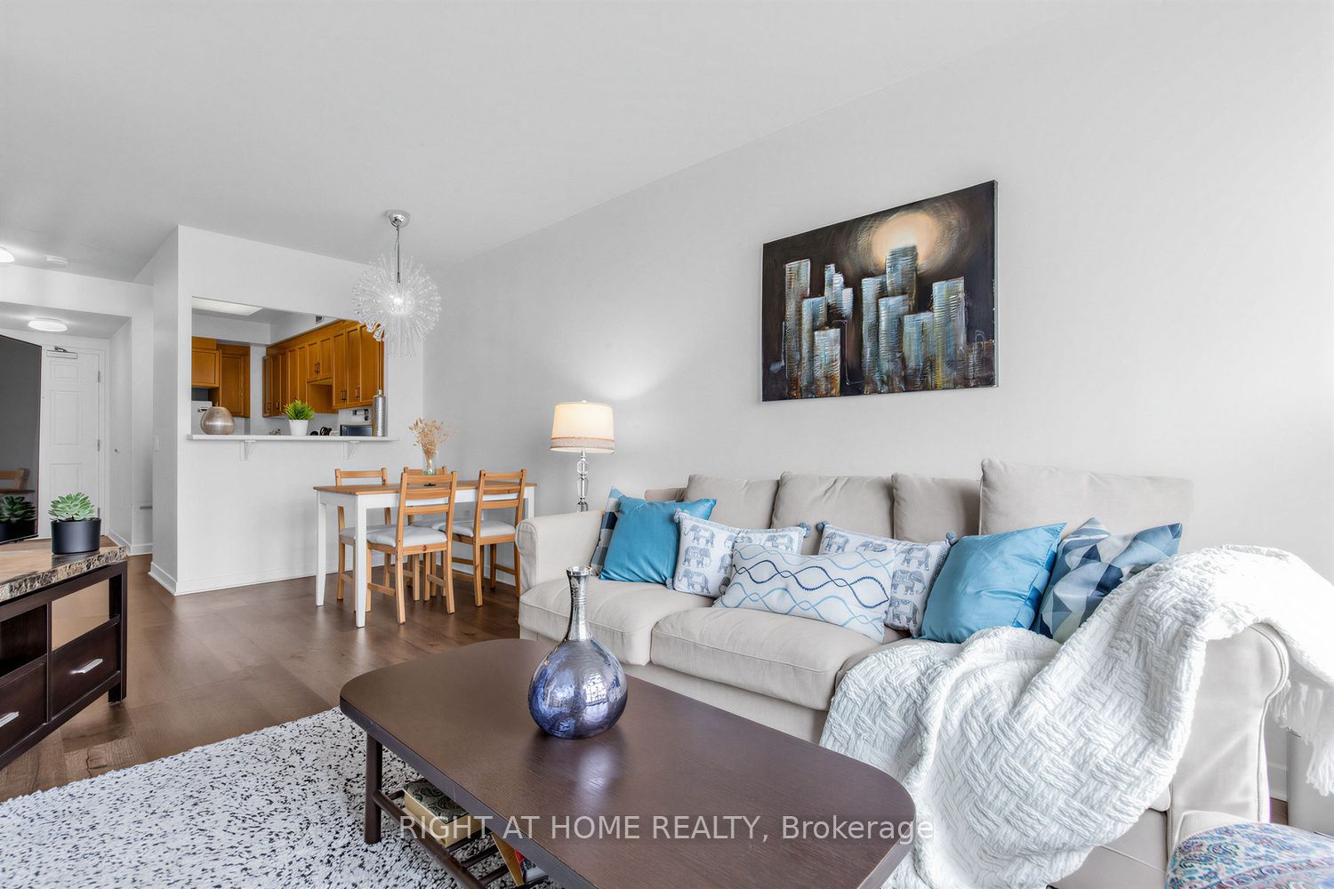 Listing 76121 Image