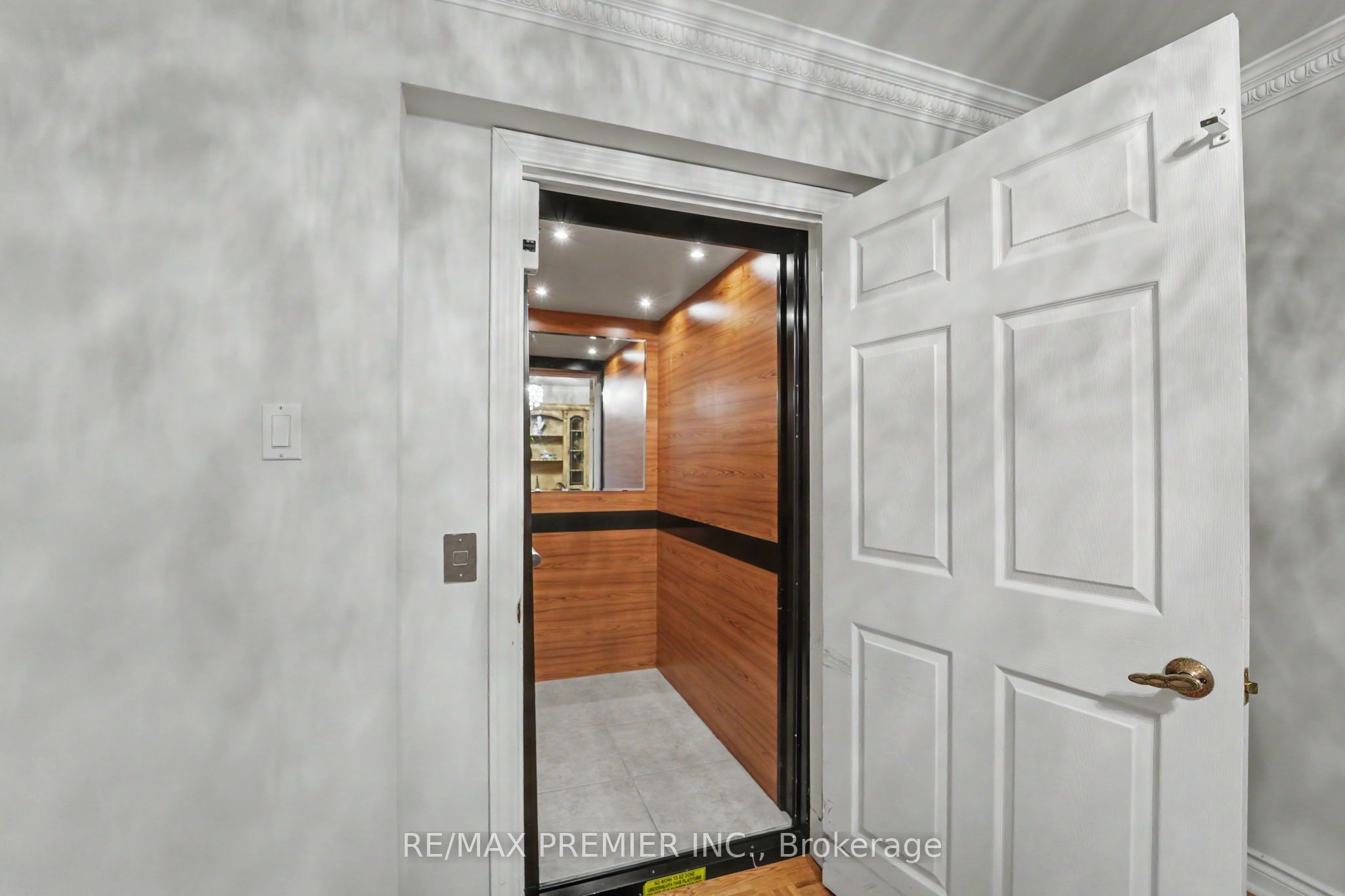 Listing 96843 Image