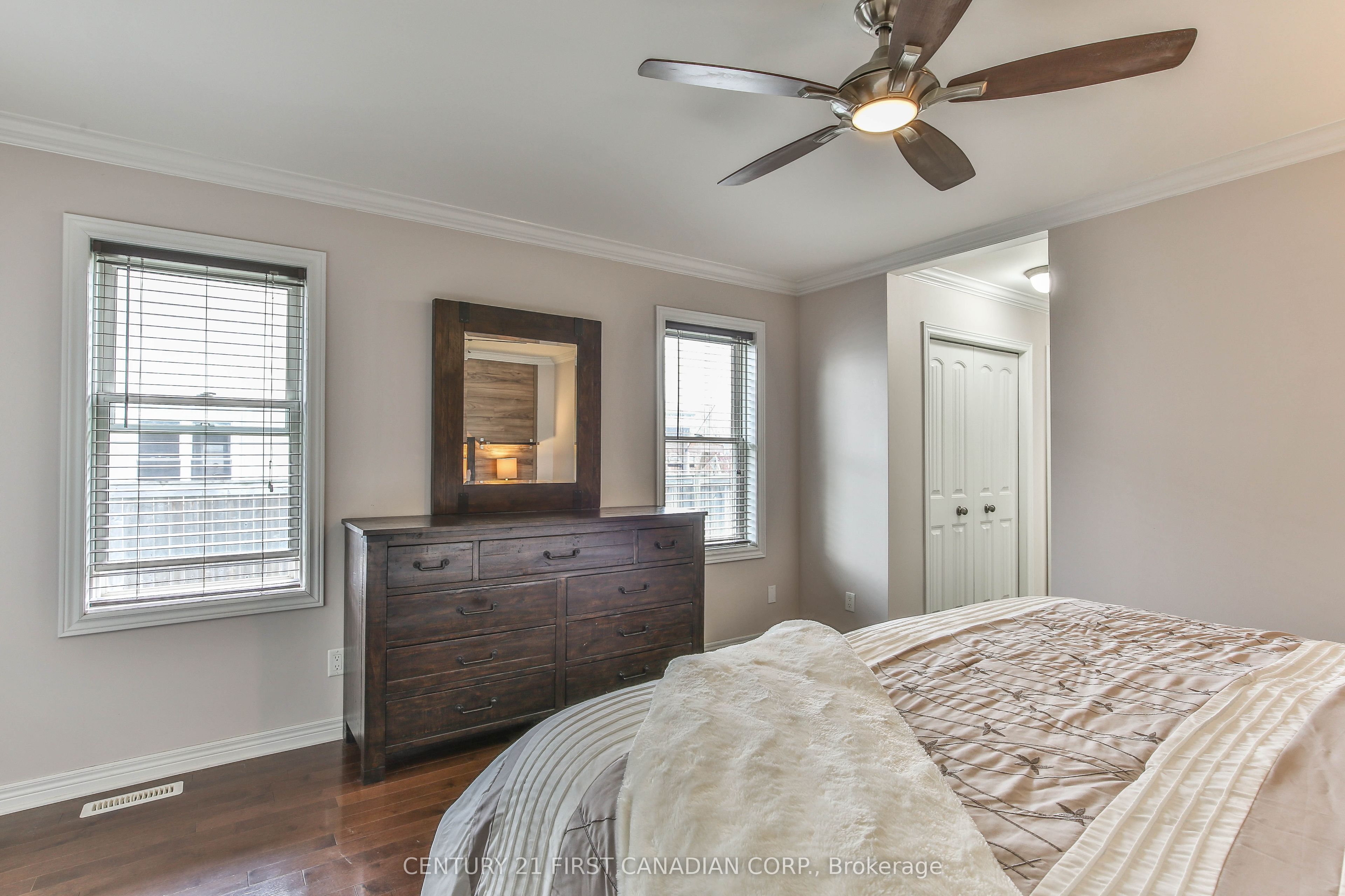 Listing 53015 Image