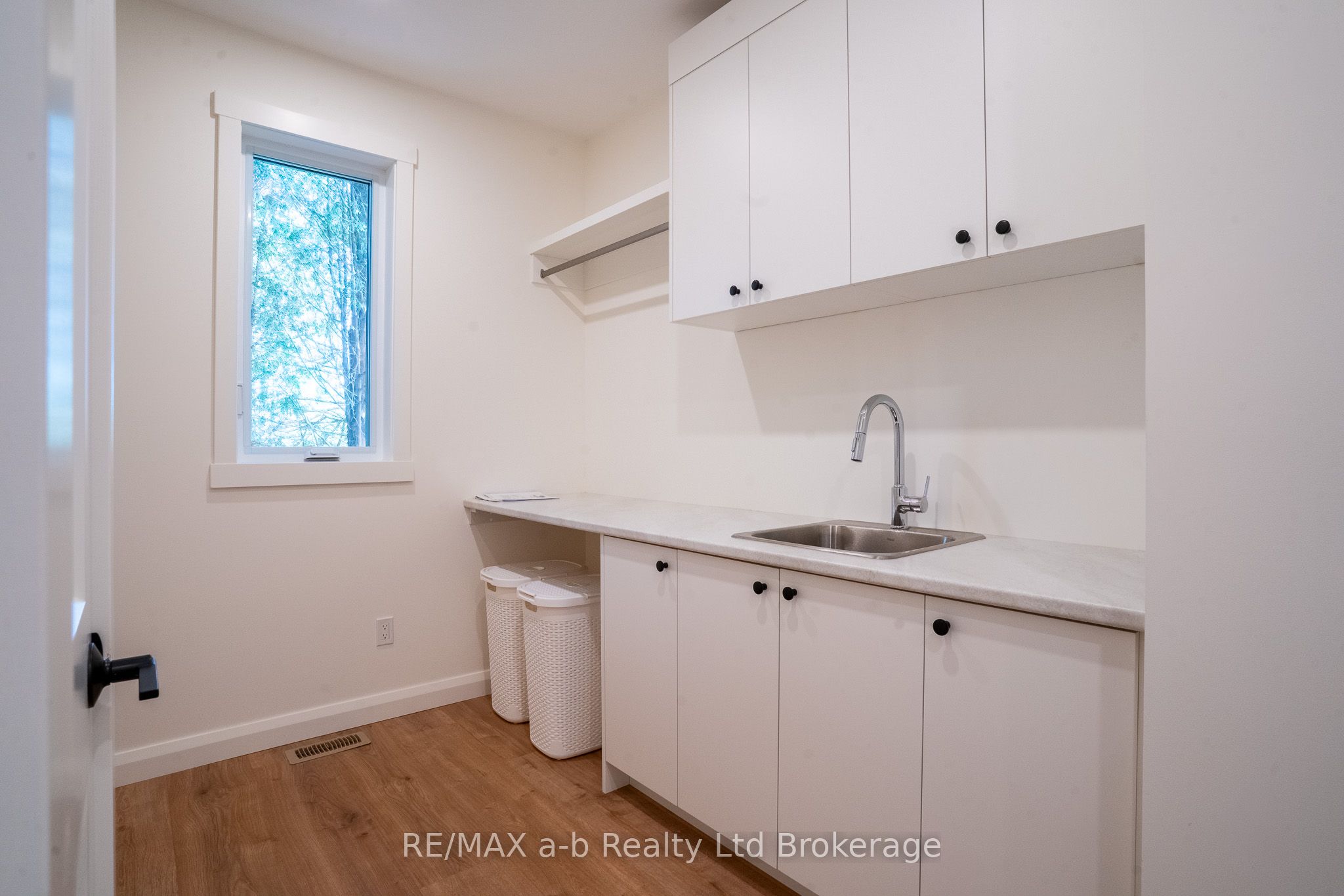 Listing 130295 Image