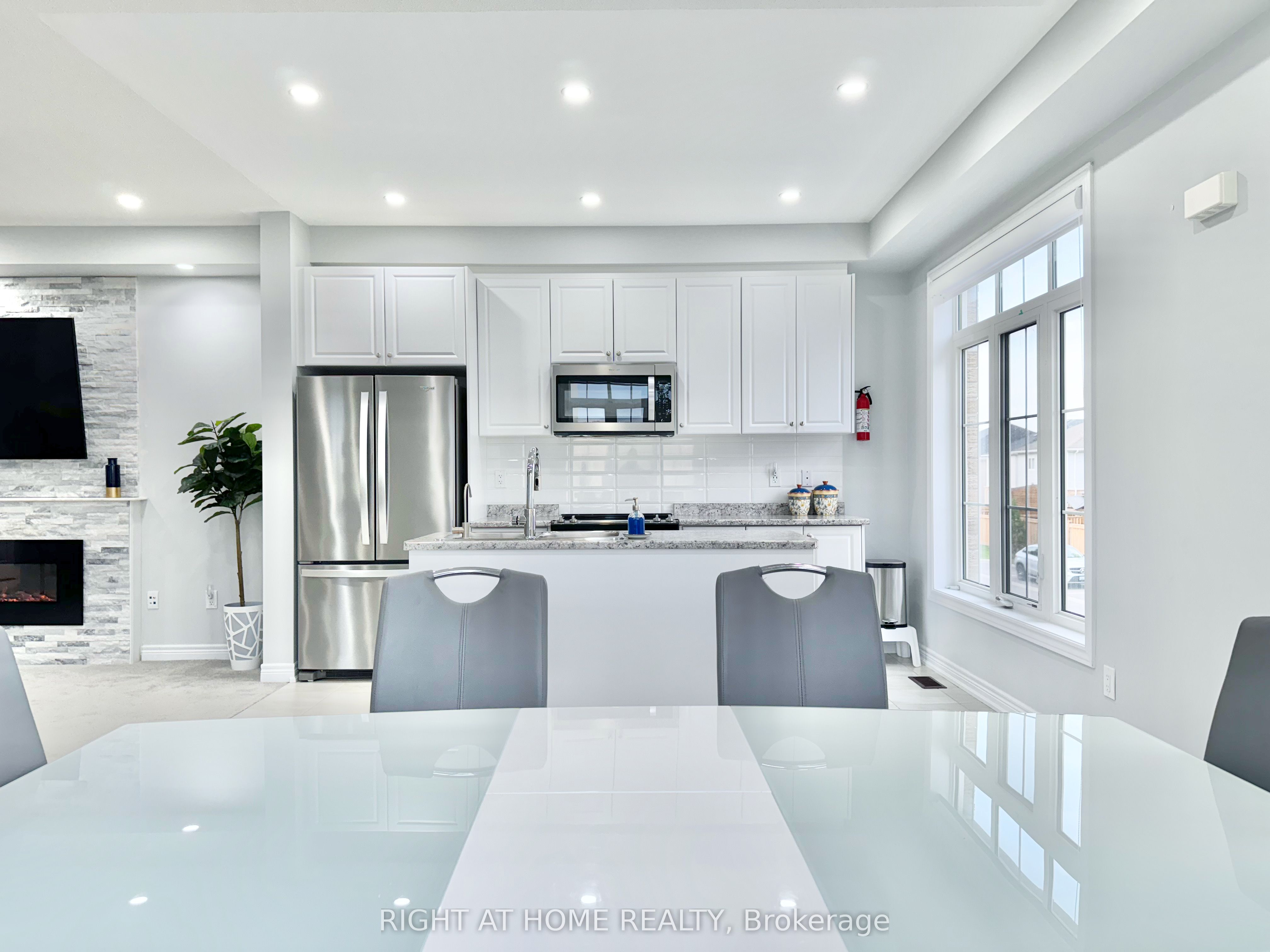 Listing 242166 Image