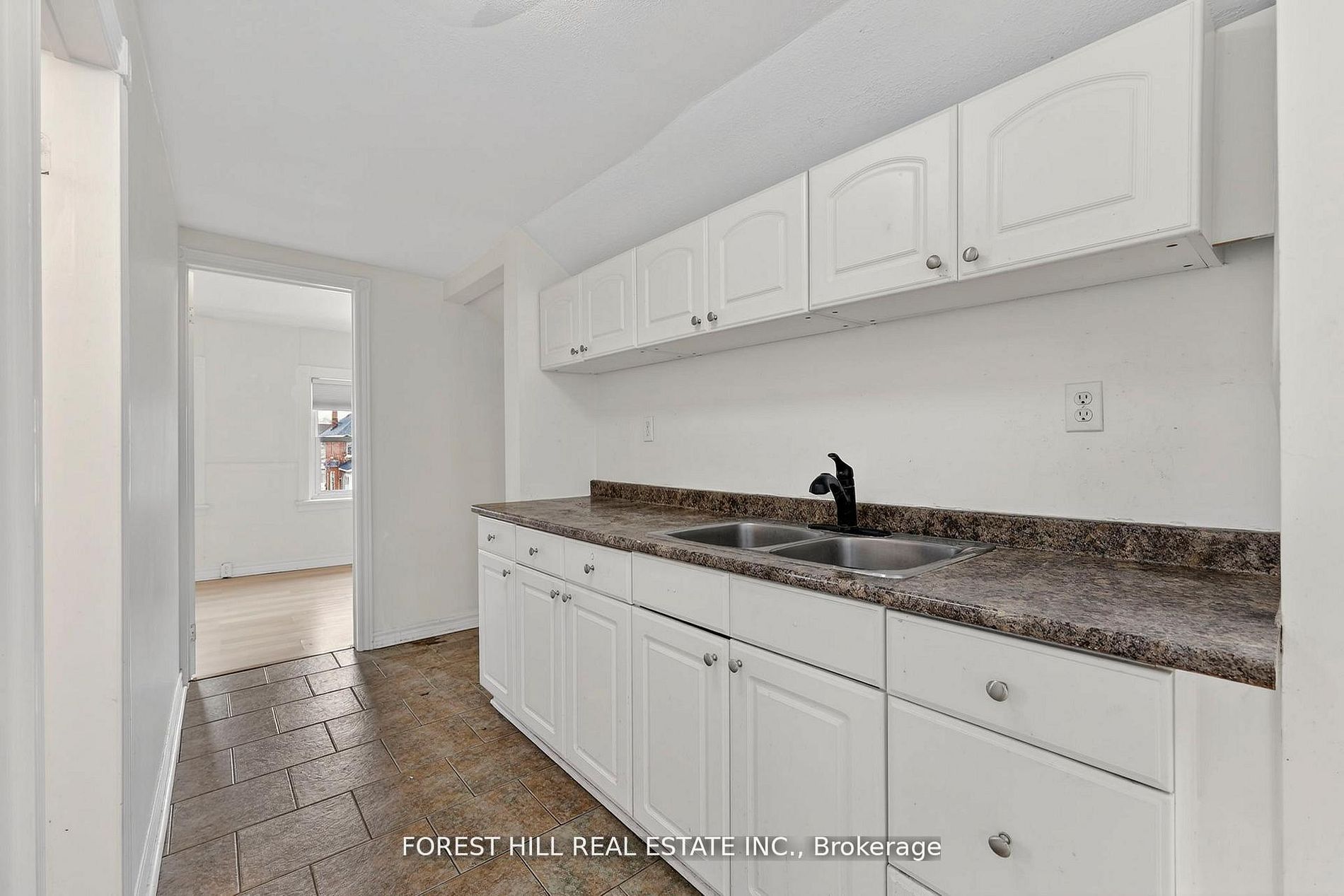 Listing 96815 Image