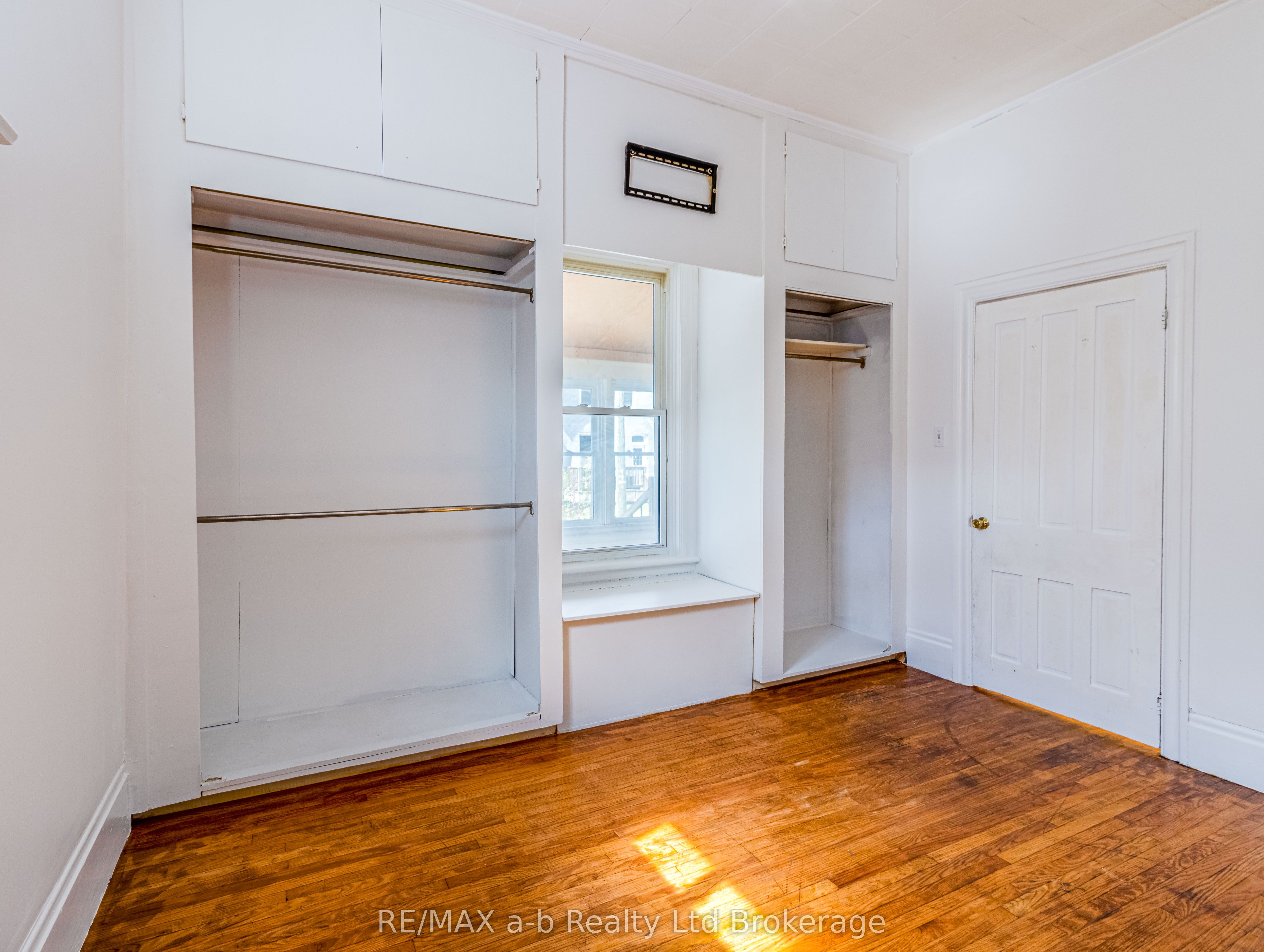 Listing 65194 Image