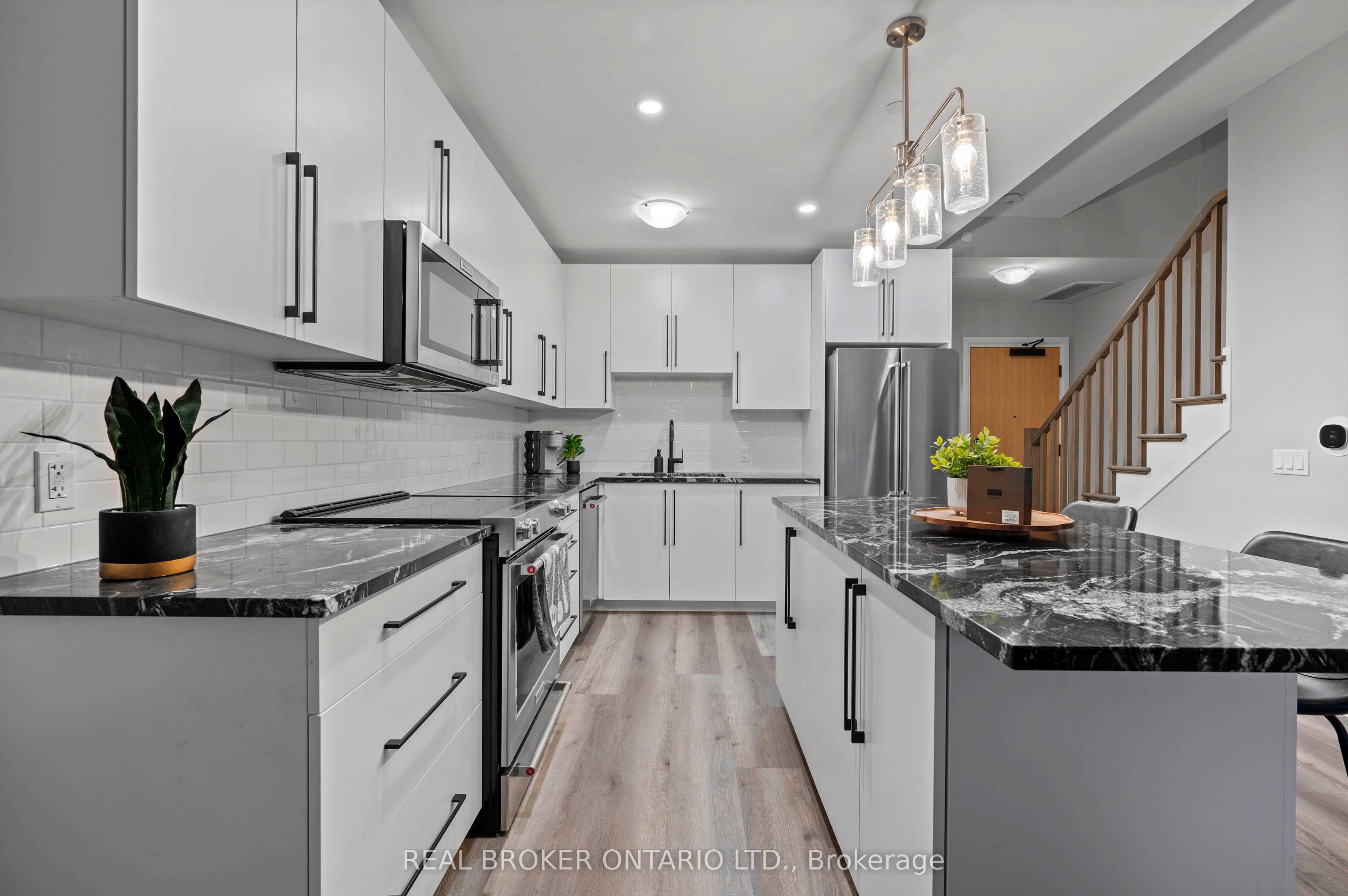 Listing 80102 Image
