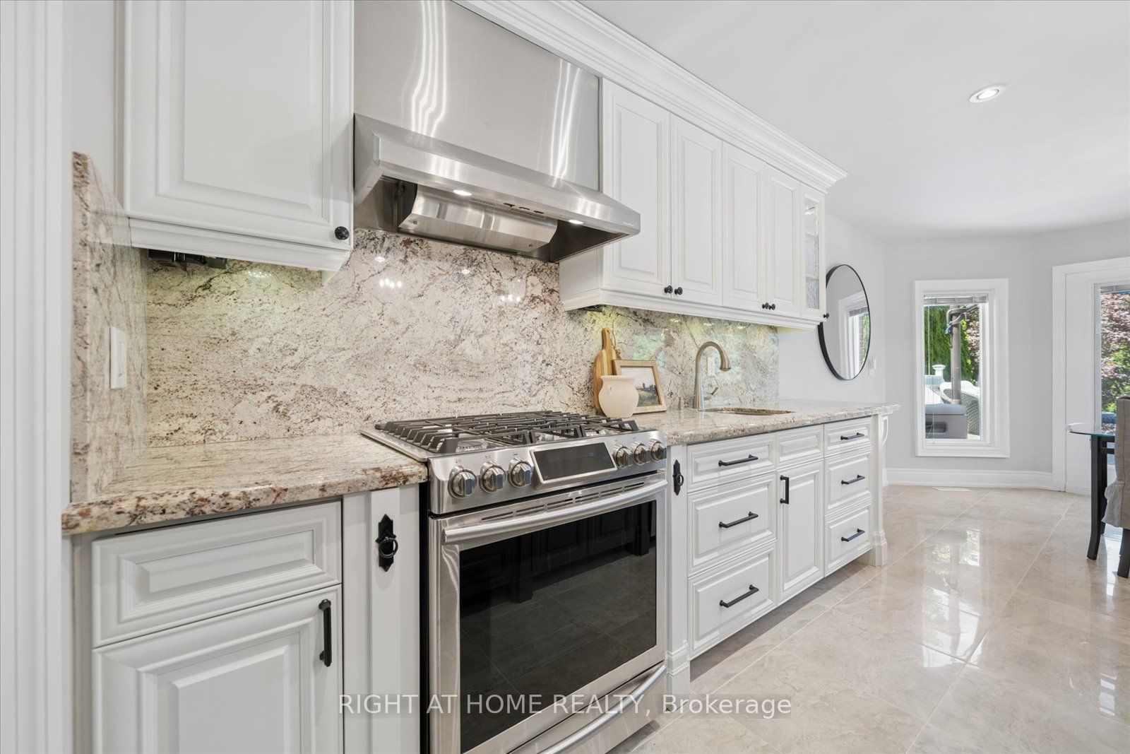 Listing 94349 Image