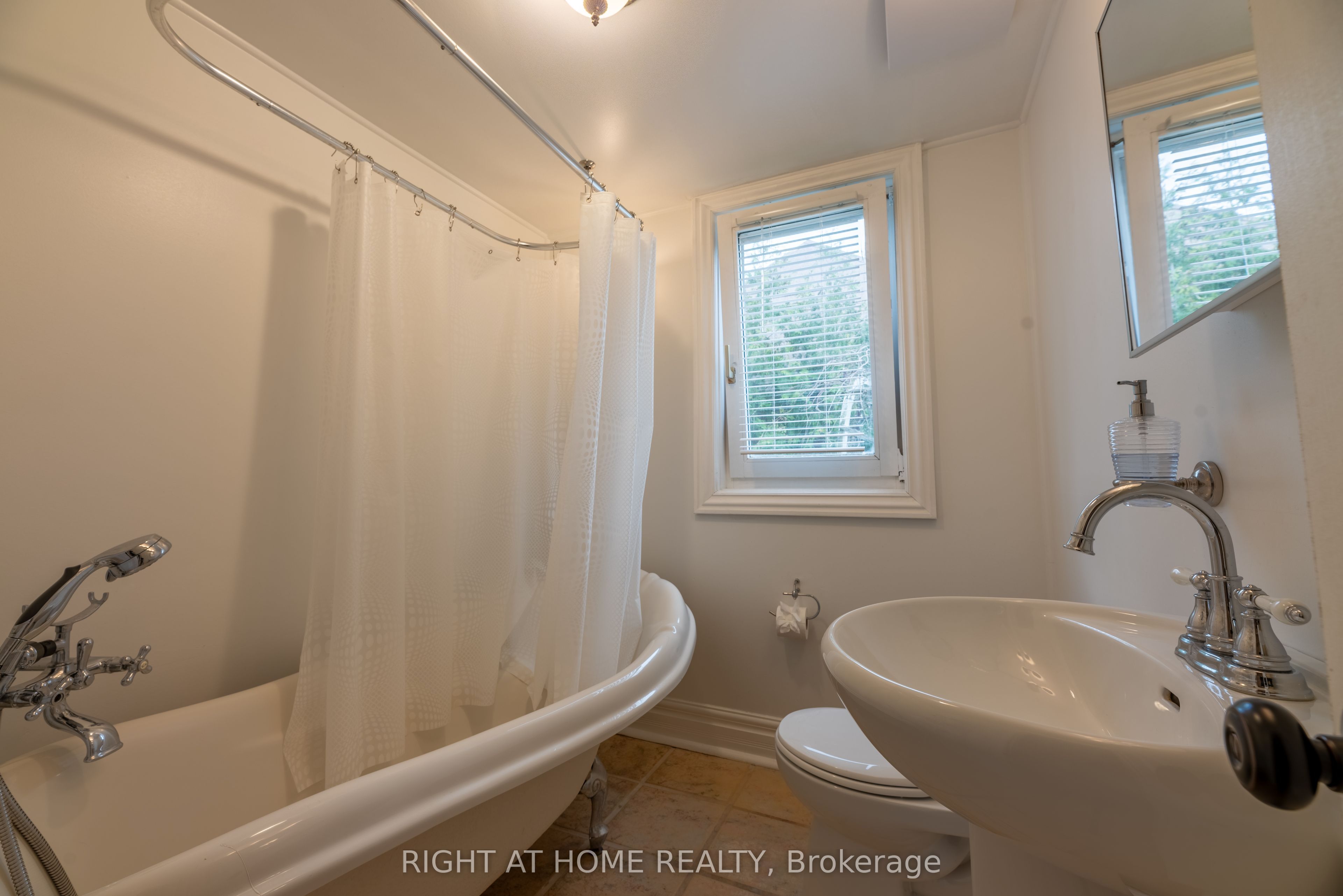 Listing 129865 Image