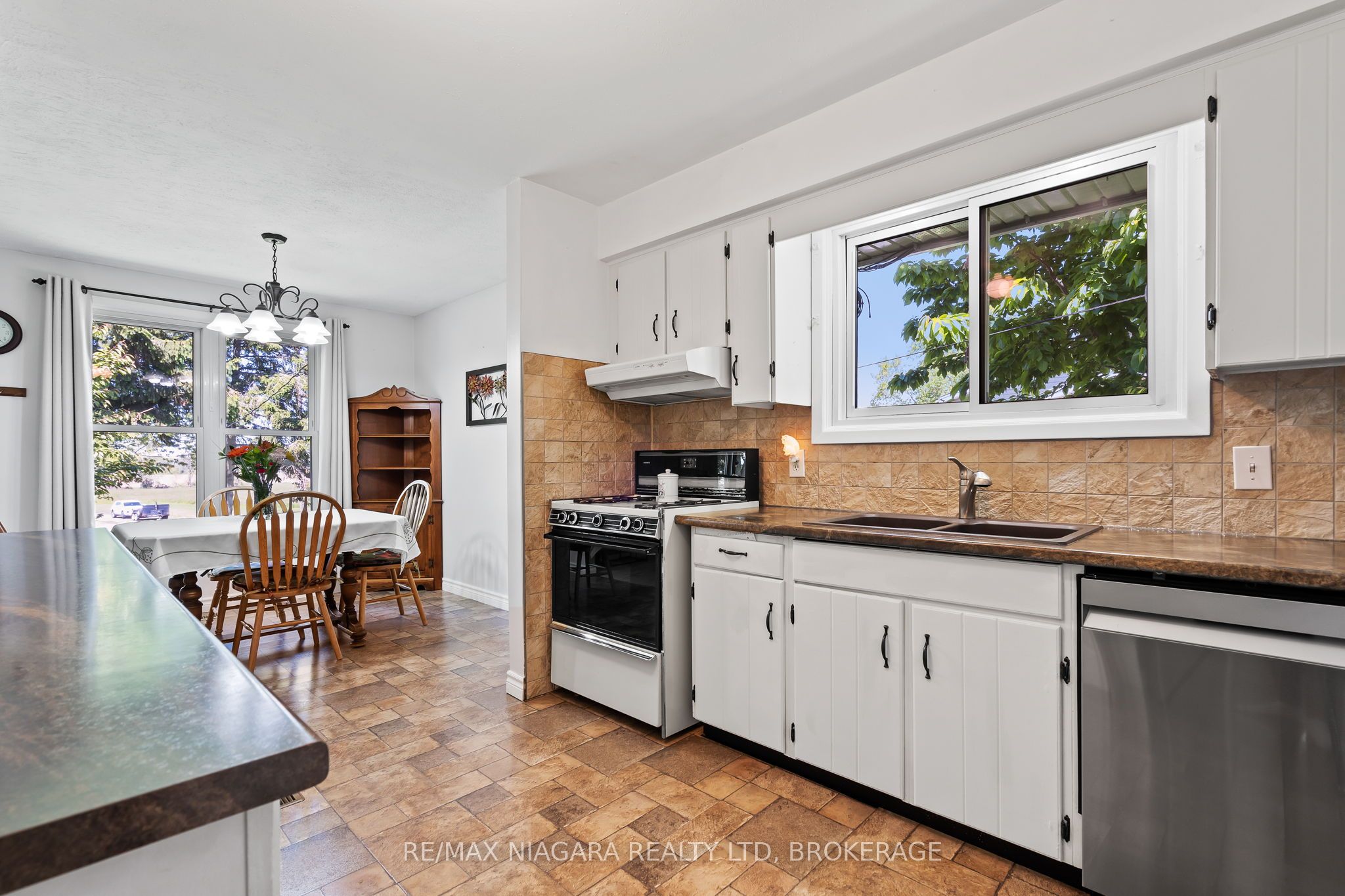 Listing 82241 Image