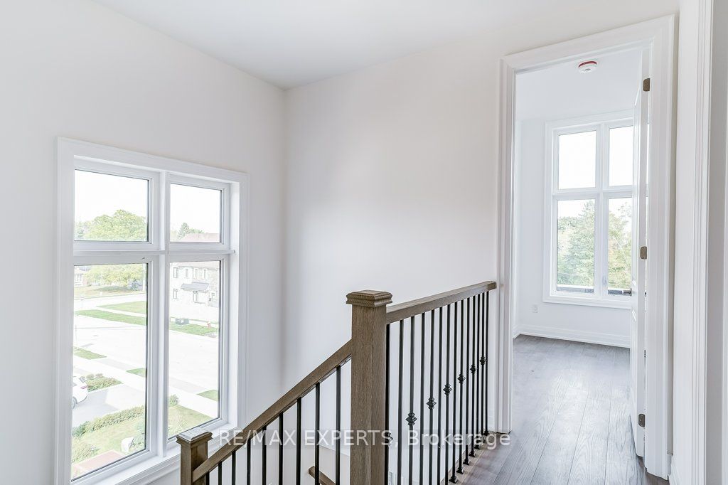 Listing 82115 Image