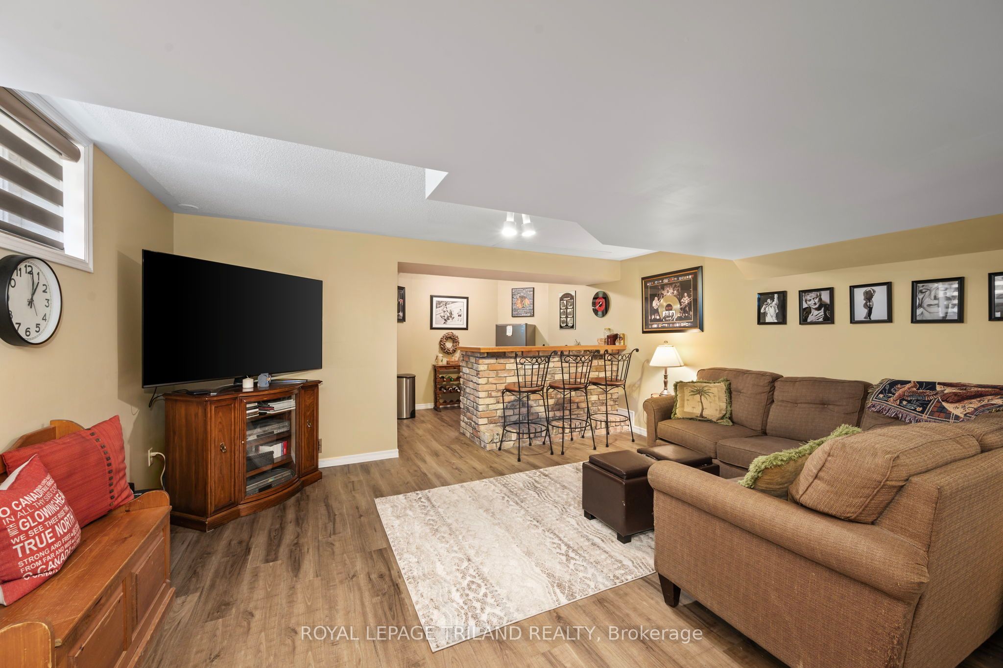 Listing 32725 Image