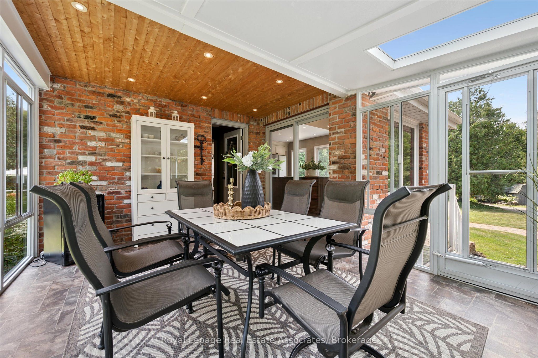 Listing 122049 Image