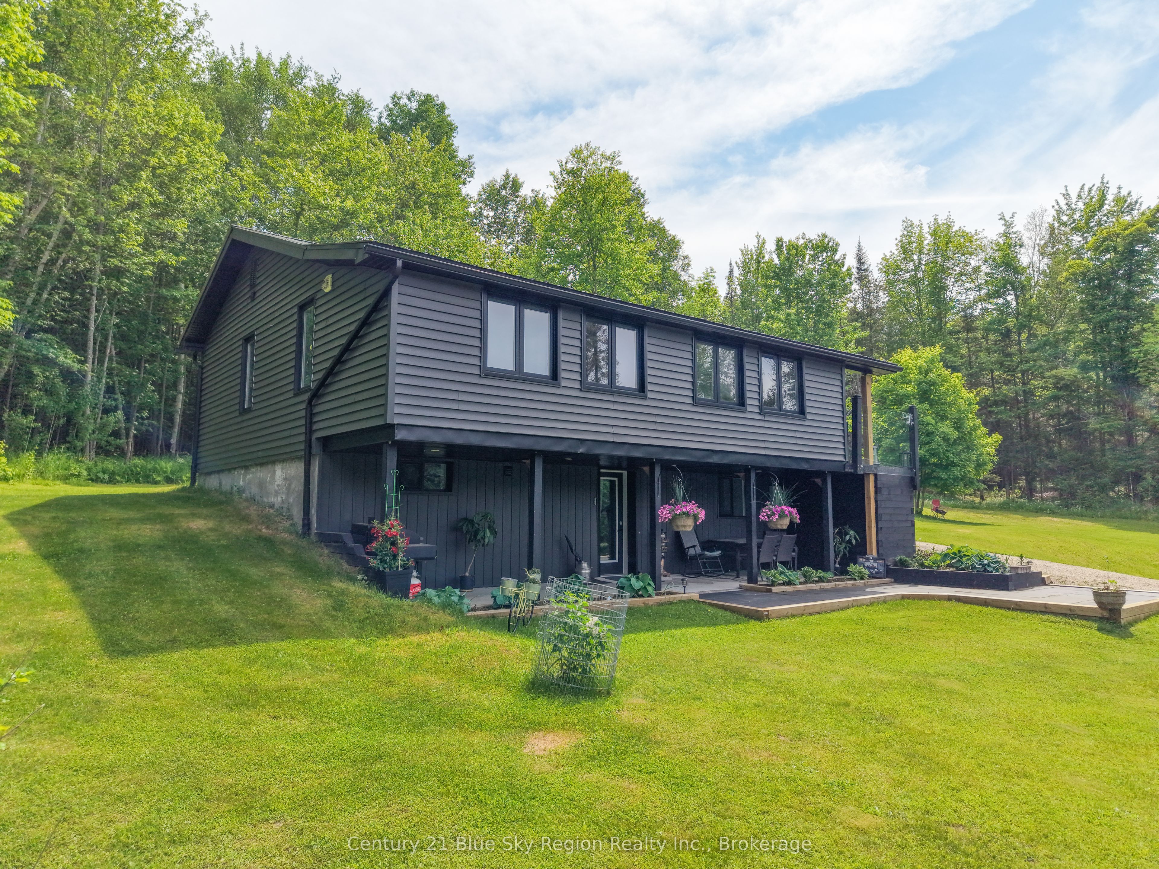 Listing 95512 Image