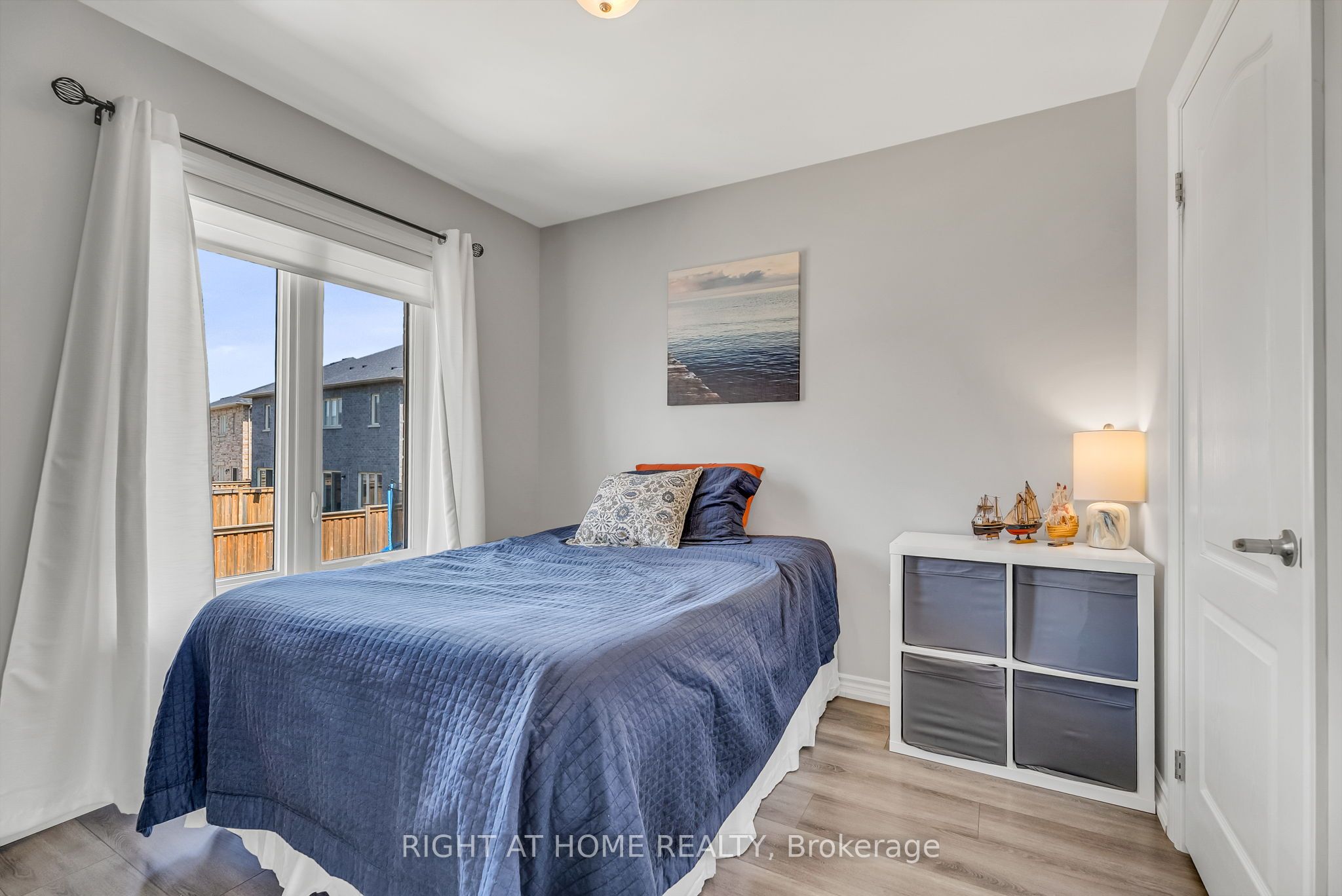 Listing 42210 Image