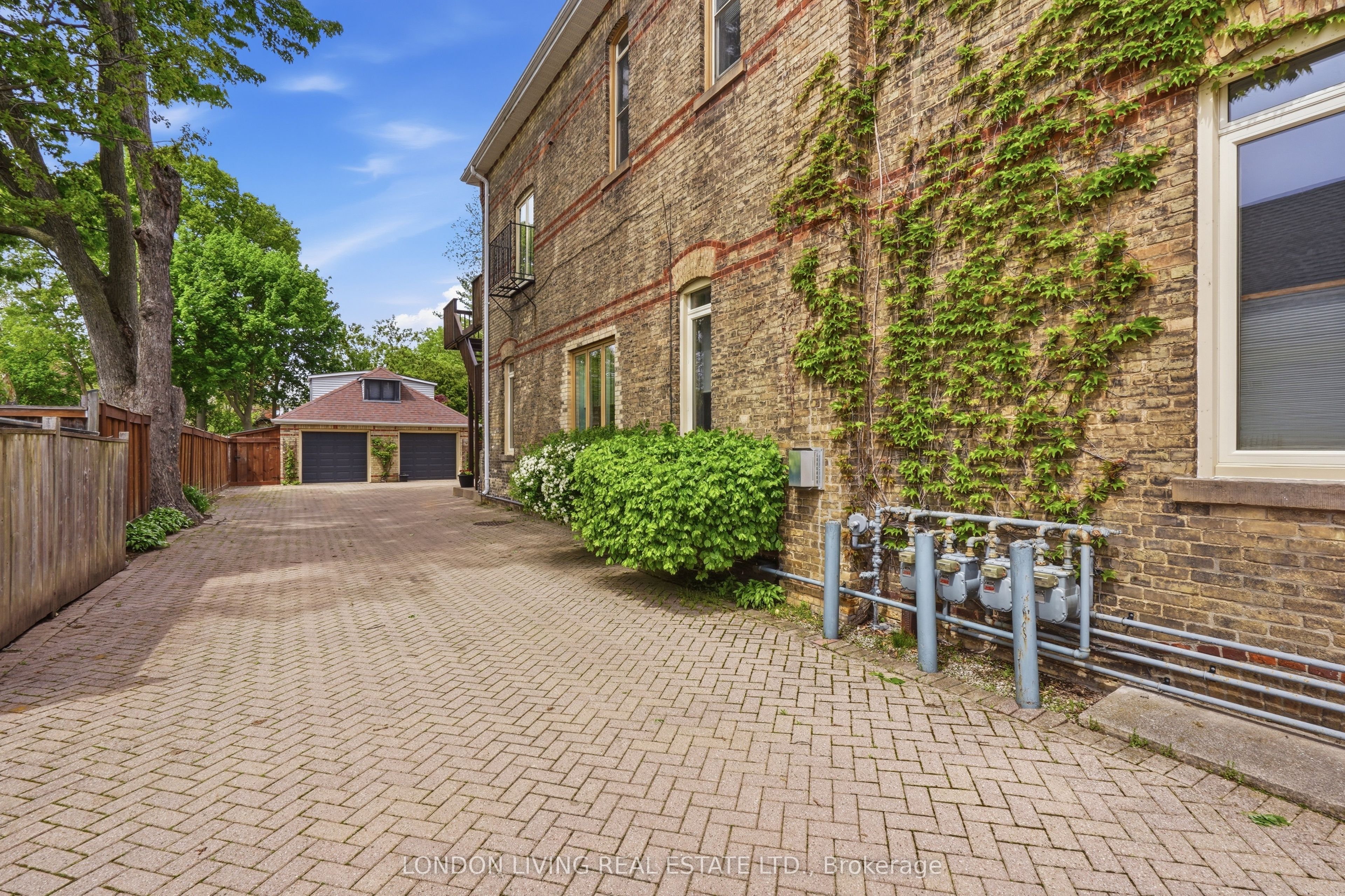 Listing 32384 Image