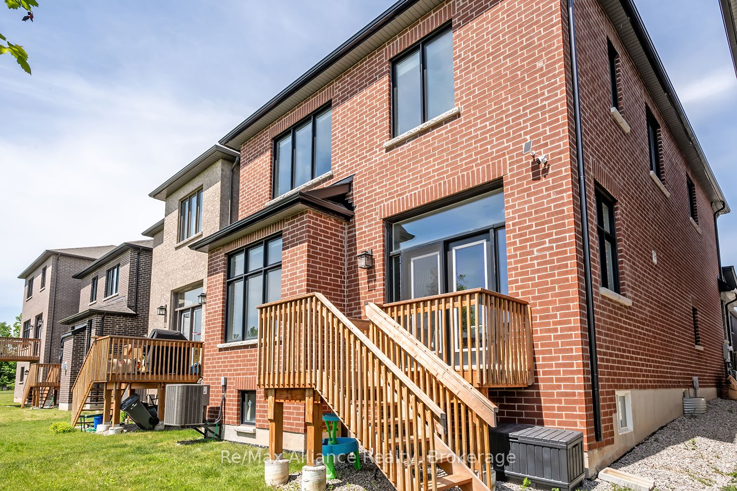 Listing 71155 Image