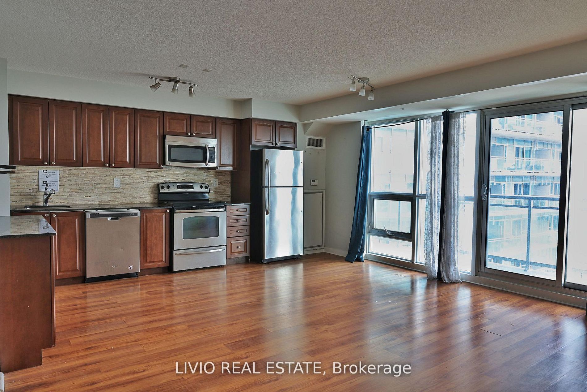 Listing 81944 Image