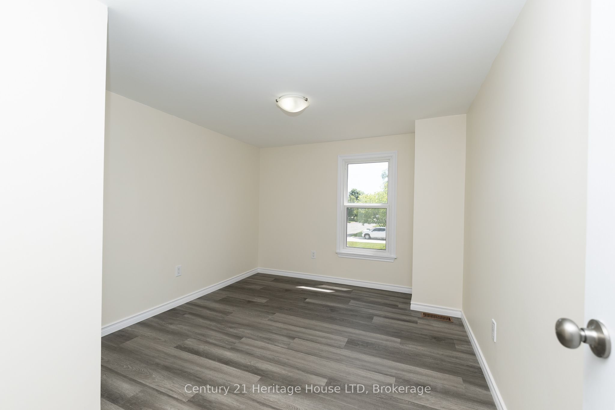 Listing 74113 Image