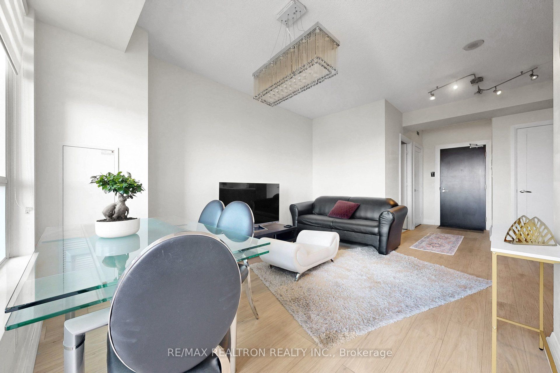 Listing 38220 Image