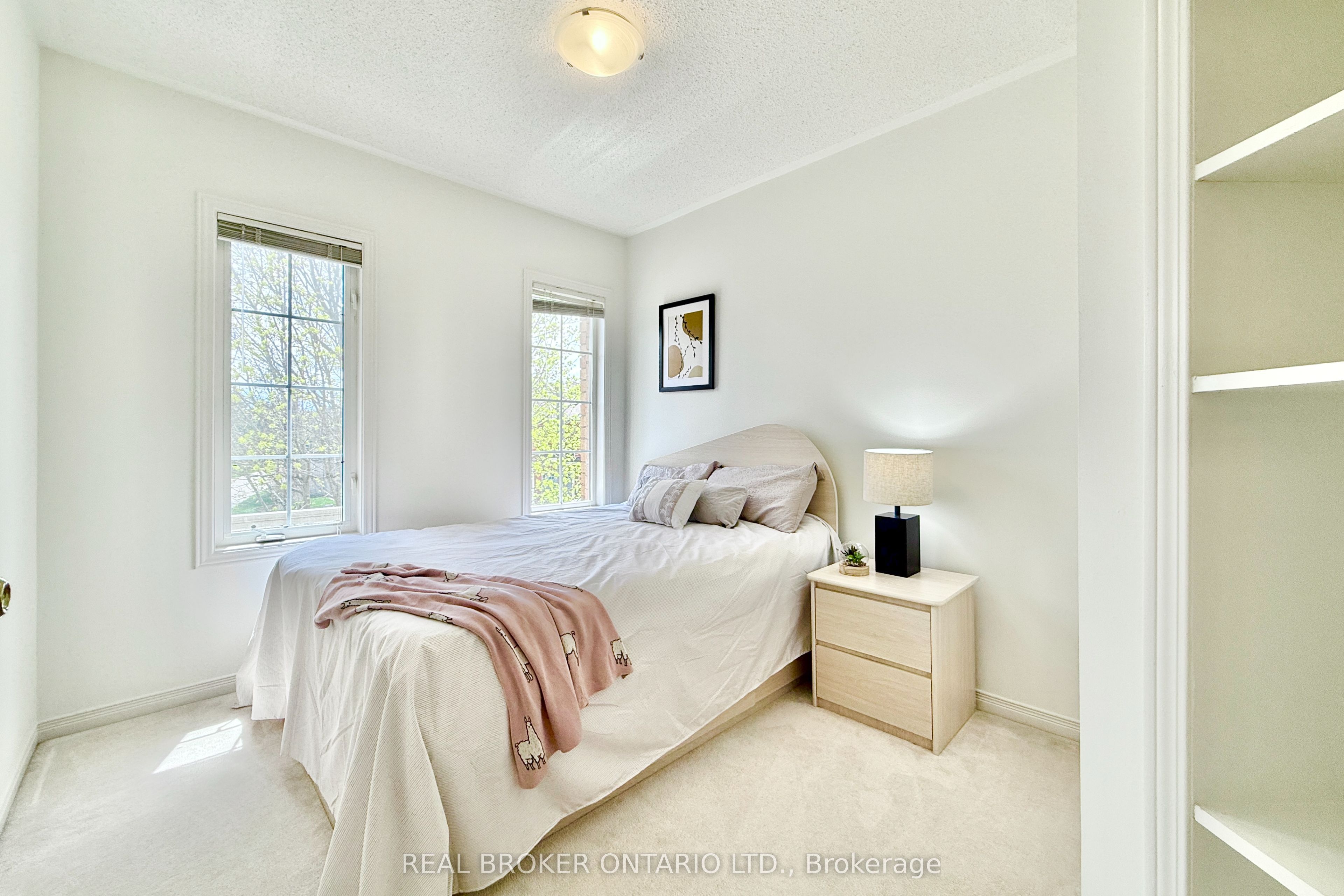 Listing 38215 Image